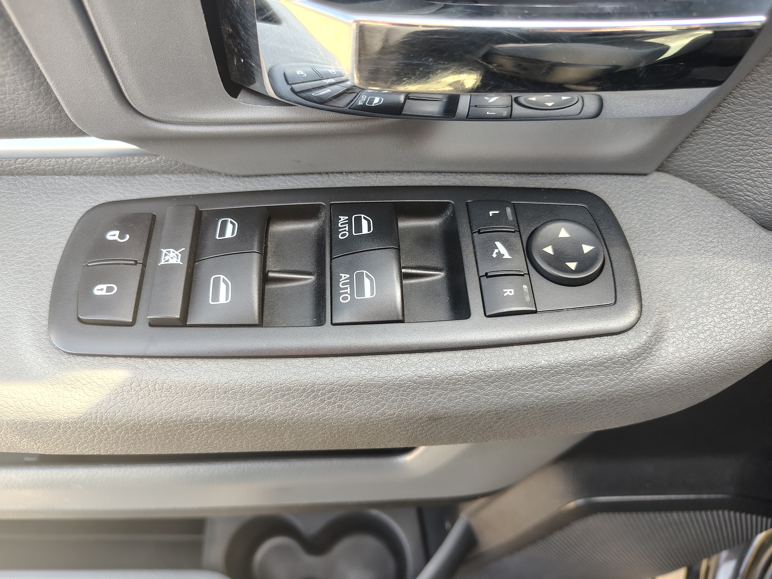 2018 Ram 1500 Big Horn Granite Crystal Metallic Clearcoat at Solomon CJD Carmichaels