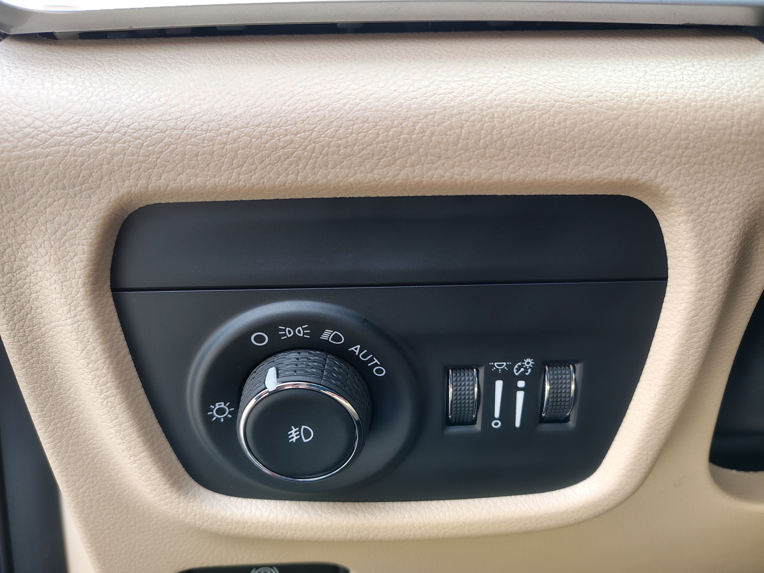2025 Jeep Grand Cherokee L Limited Velvet Red Pearlcoat at Solomon CJD Carmichaels