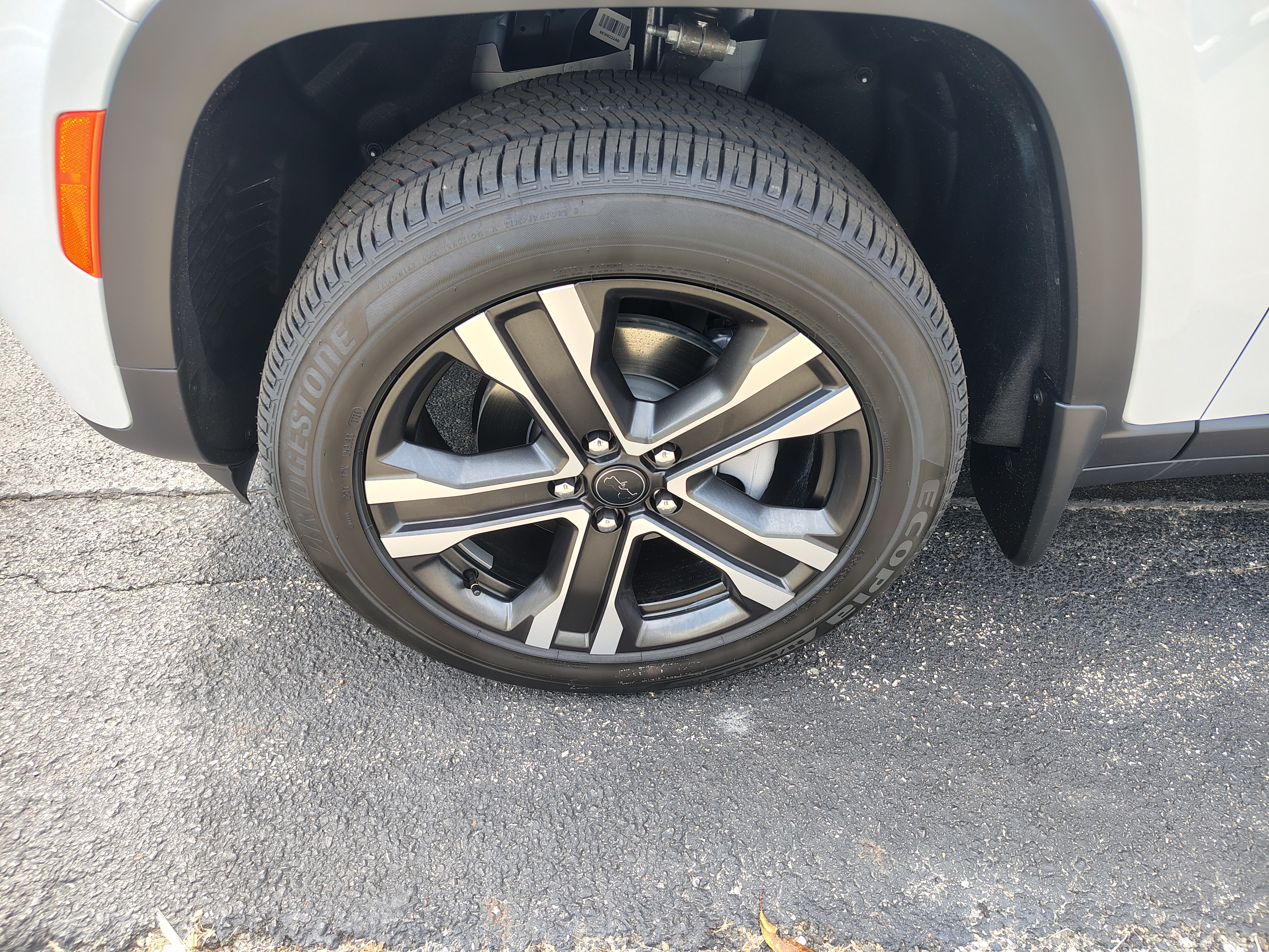 2027 Jeep Grand Cherokee photo 5 of 42