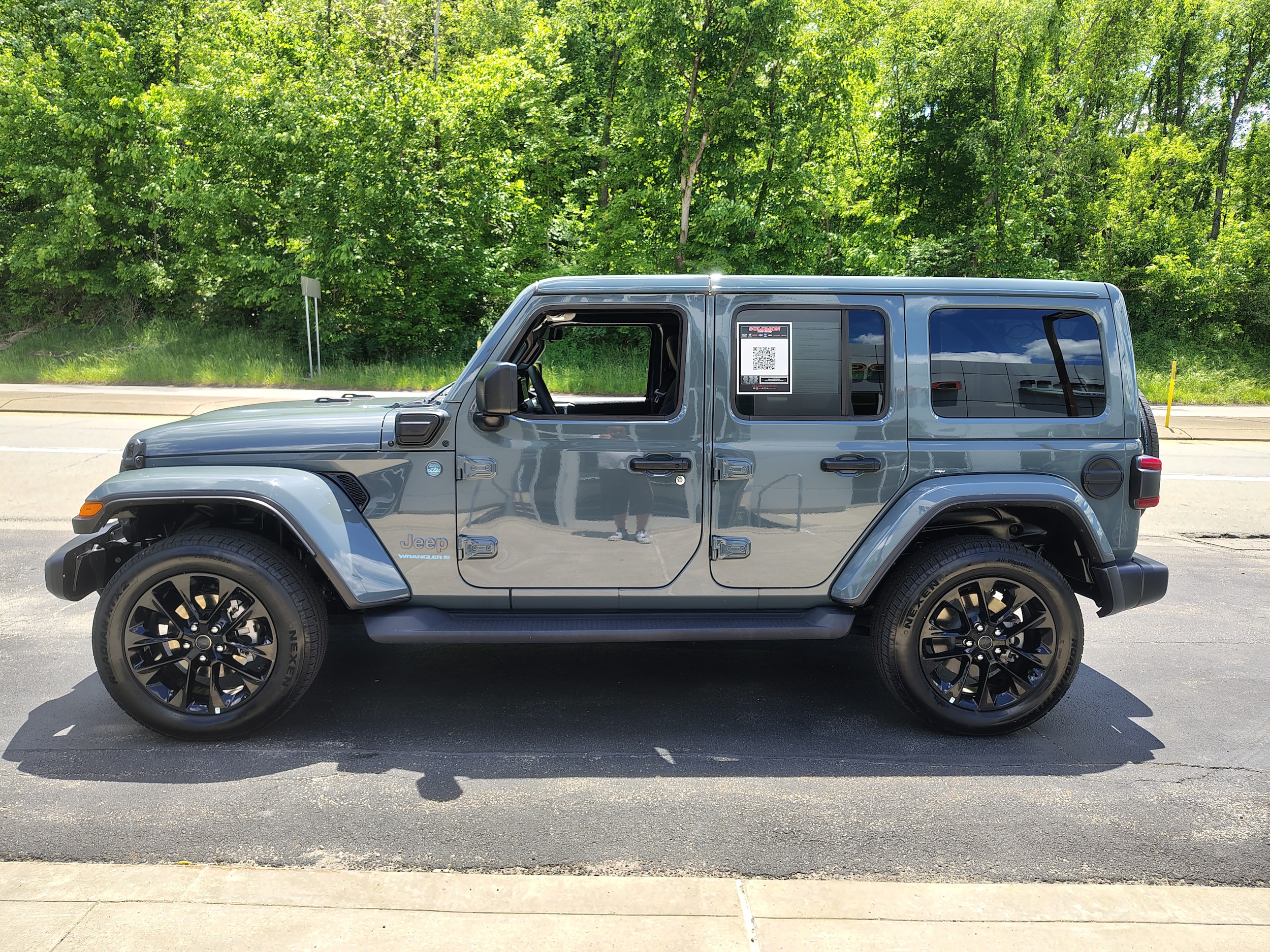2025 Jeep Wrangler 4xe Sahara - 7