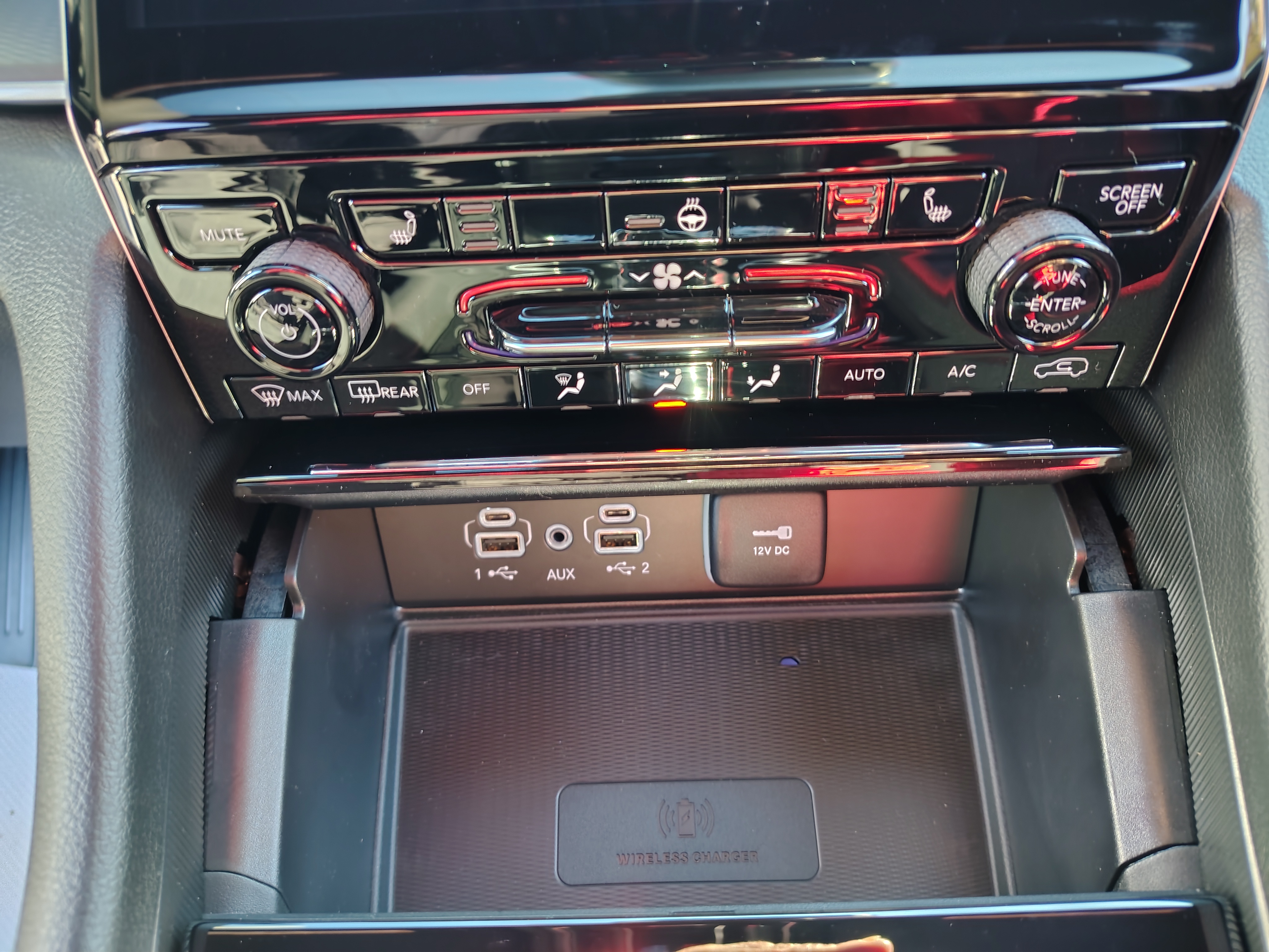 2027 Jeep Grand Cherokee photo 37 of 39