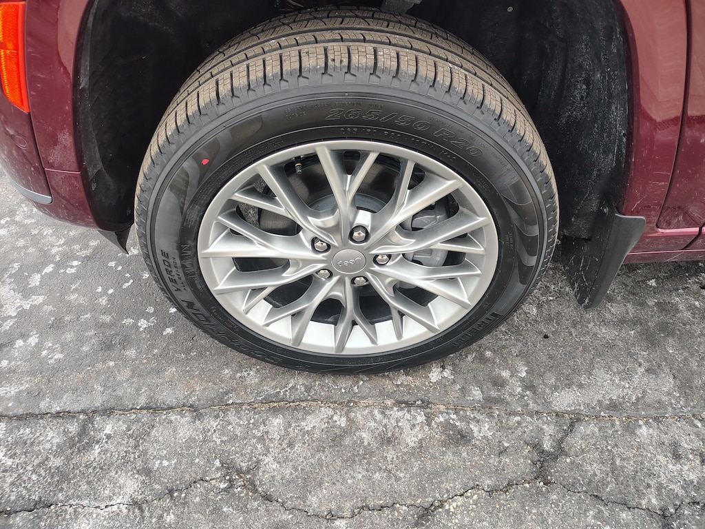 New 2025 Jeep Grand Cherokee L SUMMIT 4X4 Sport Utility