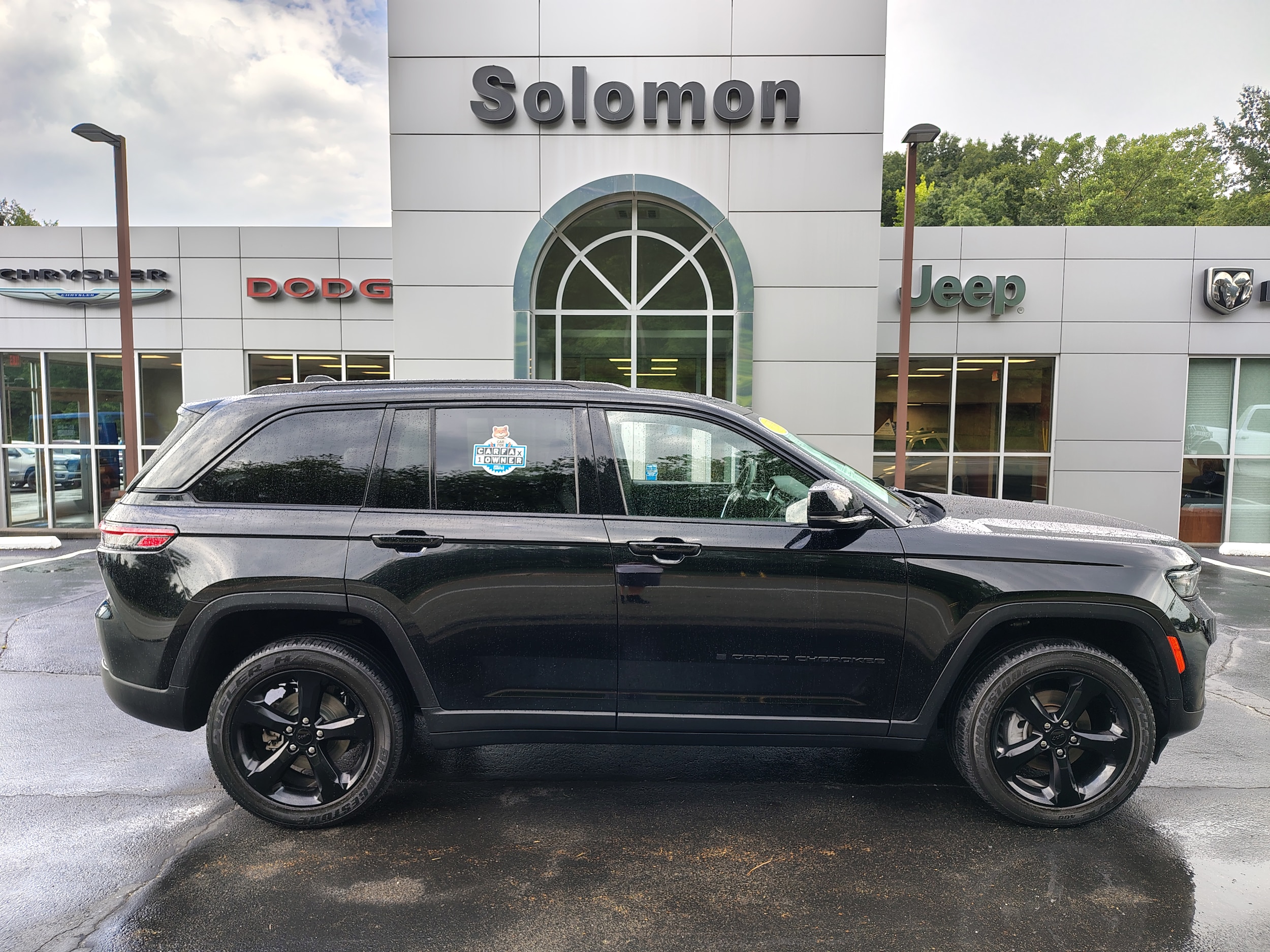 2023 Jeep Grand Cherokee Altitude's photo