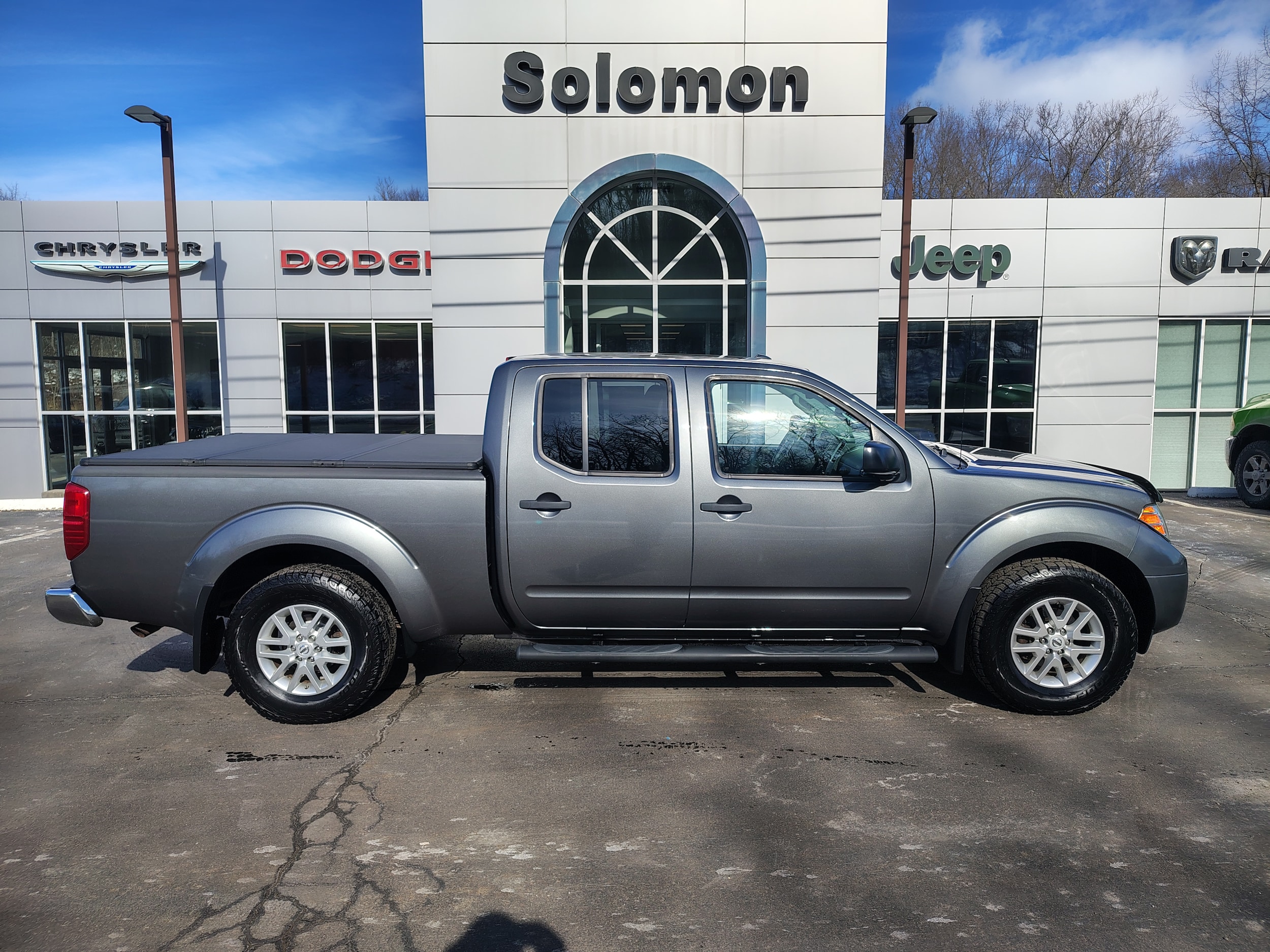 2016 Nissan Frontier SV Crew Cab 4WD