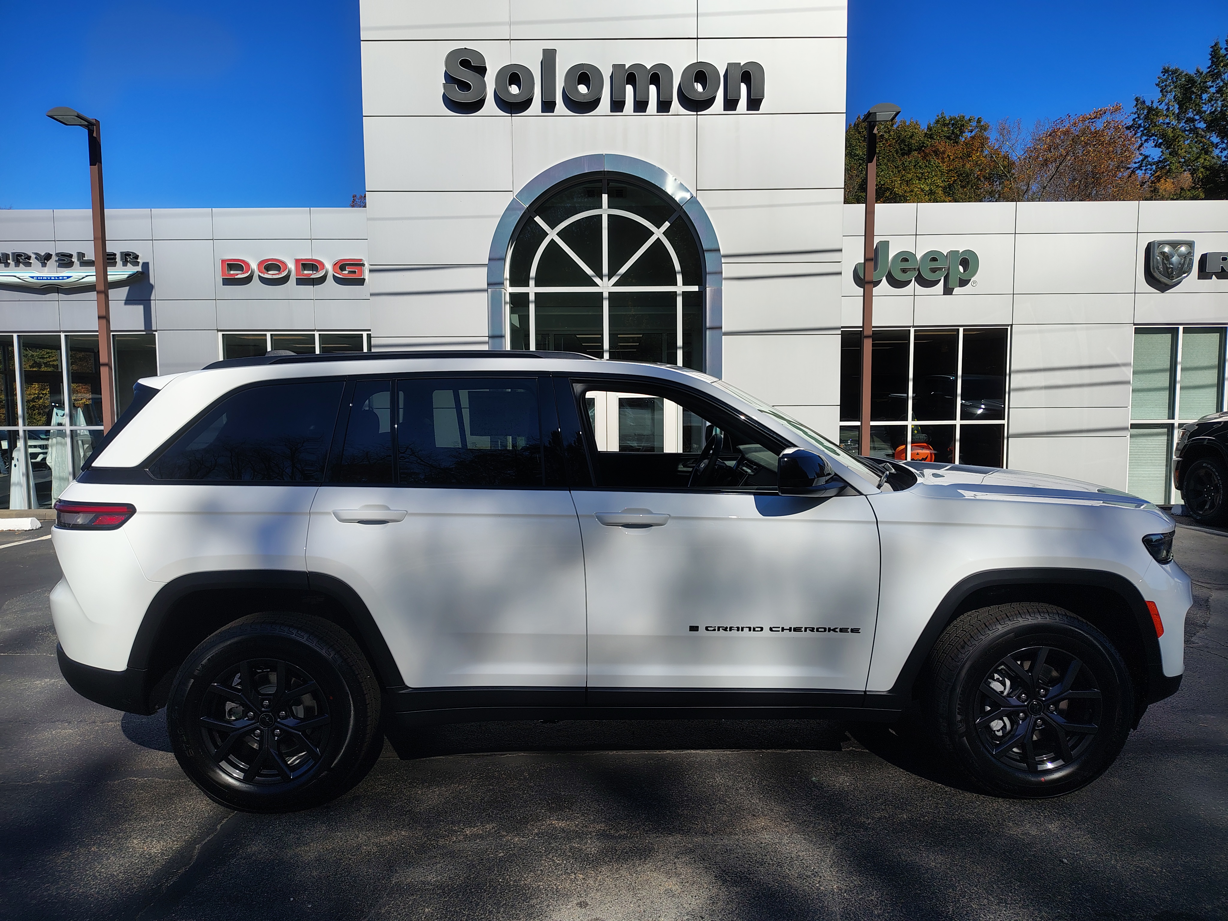 2027 Jeep Grand Cherokee