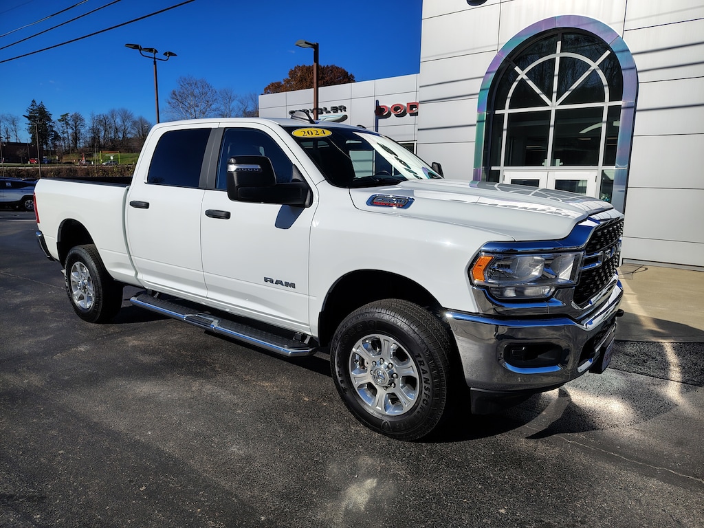 Used 2024 Ram 2500 Big Horn Big Horn 4x4 Crew Cab 64 Box