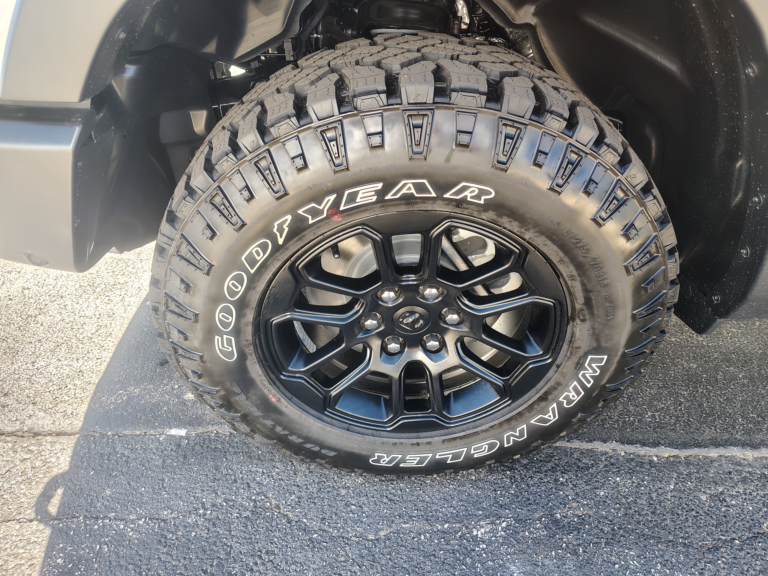 2027 Ram 1500 photo 7 of 41