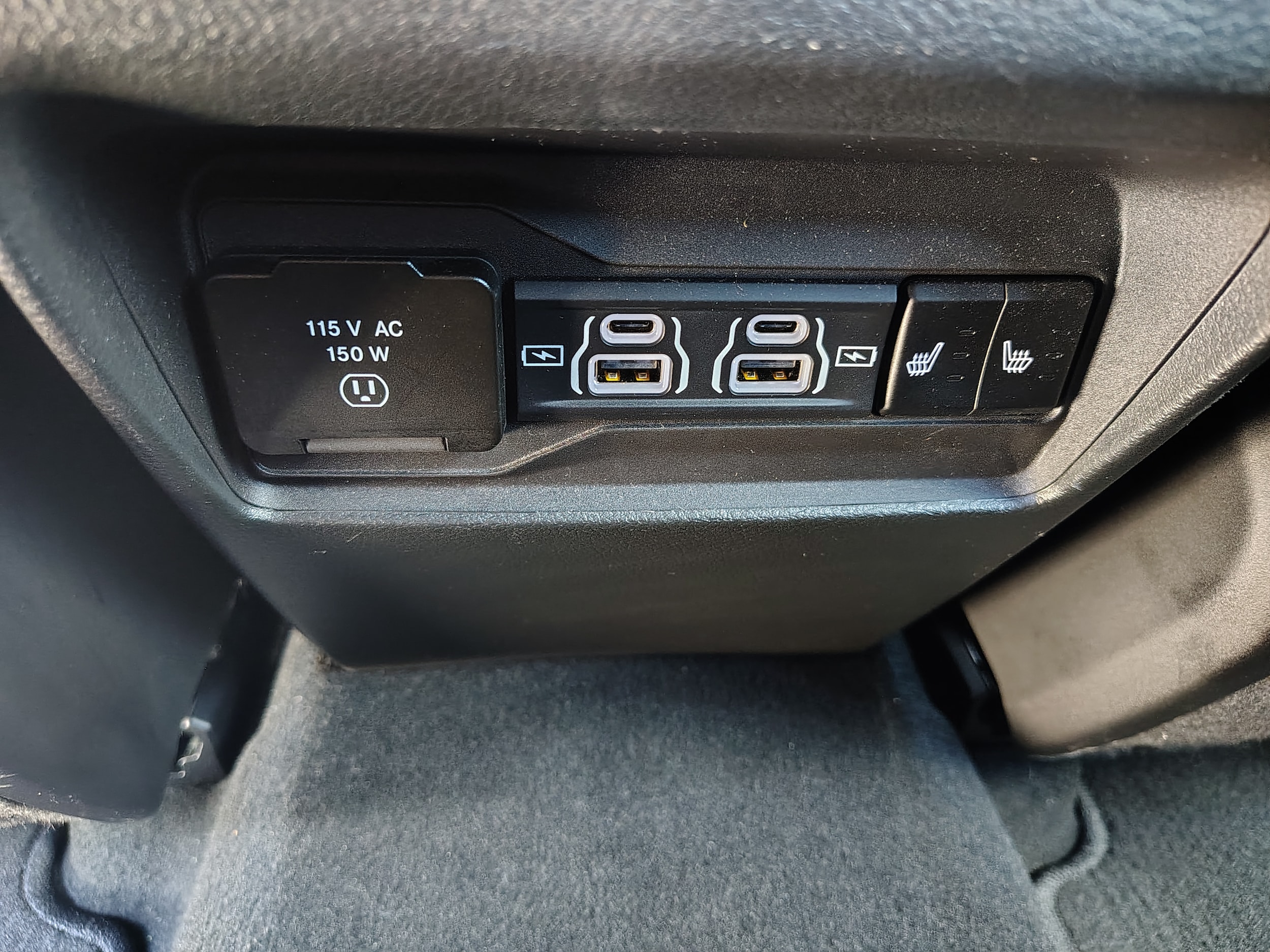 2024 Jeep Grand Cherokee Limited Diamond Black Crystal Pearlcoat at Solomon CJD Carmichaels