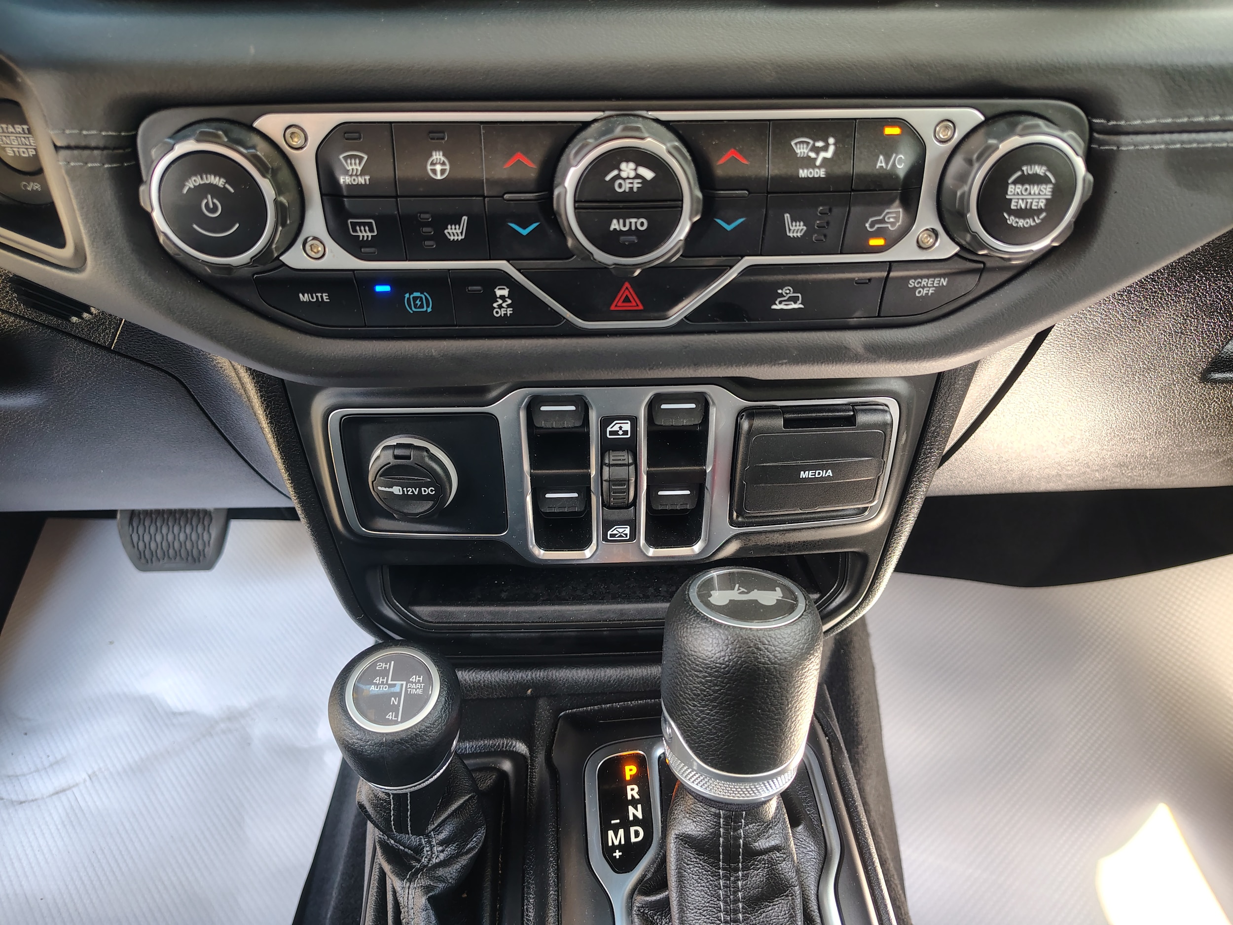 2025 Jeep Wrangler 4xe Sahara Anvil Clearcoat at Solomon CJD Brownsville