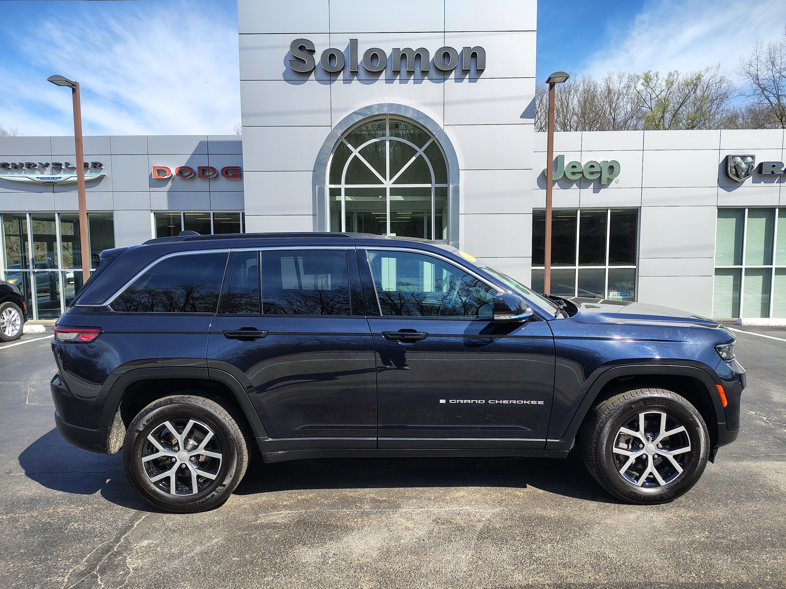 2024 Jeep Grand Cherokee Limited Midnight Sky at Solomon CJD Carmichaels