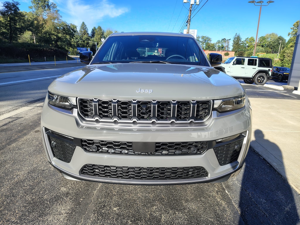 New 2027 Jeep Grand Cherokee LIMITED 4X4 Sport Utility