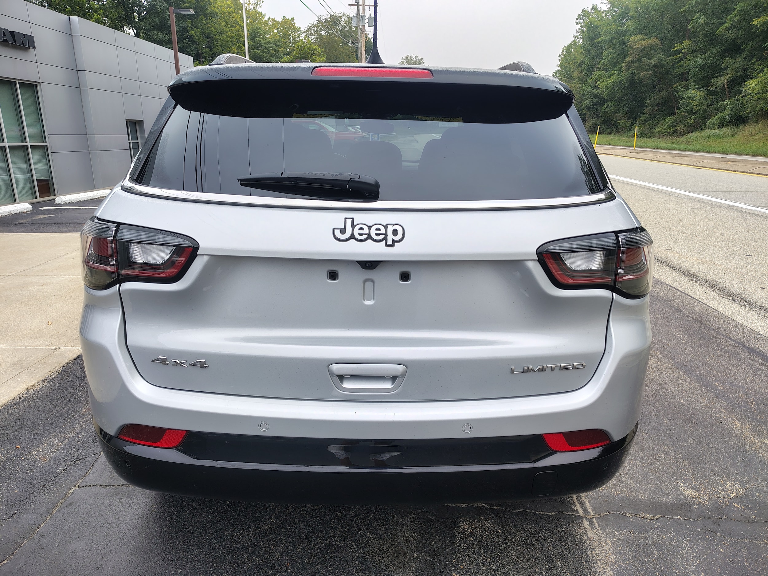 2025 Jeep Compass Limited Silver Zynith Metallic Clearcoat at Solomon CJD Carmichaels