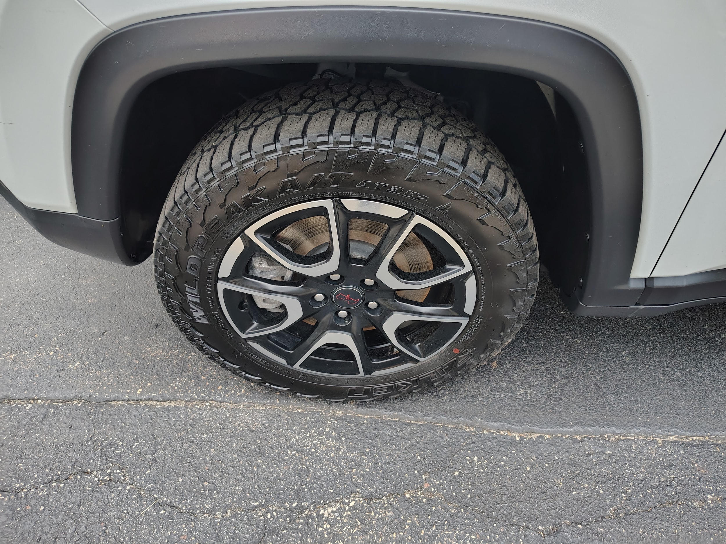 2025 Jeep Compass Trailhawk Bright White Clearcoat at Solomon CJD Carmichaels