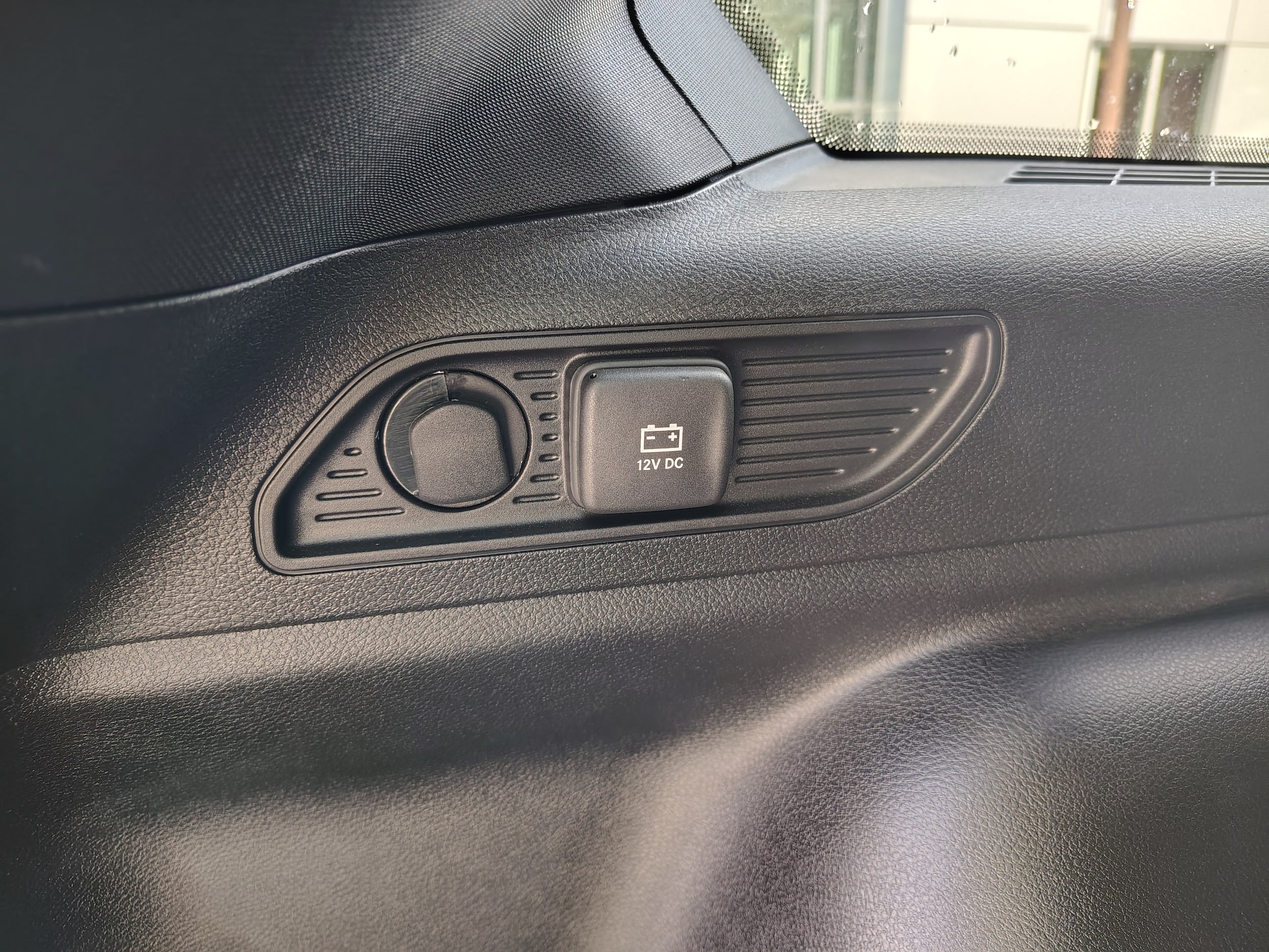 2024 Jeep Grand Cherokee Limited Diamond Black Crystal Pearlcoat at Solomon CJD Carmichaels