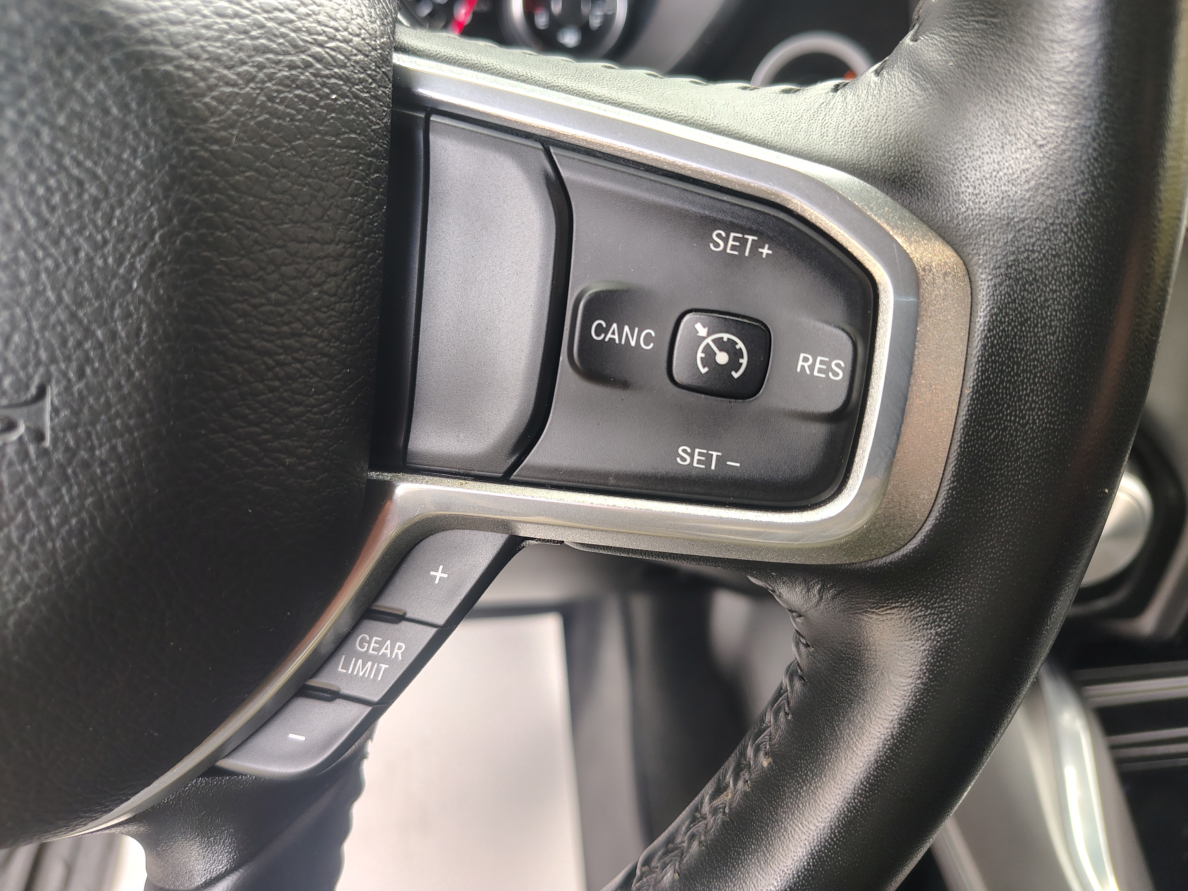 2023 Ram 1500 photo 30 of 40