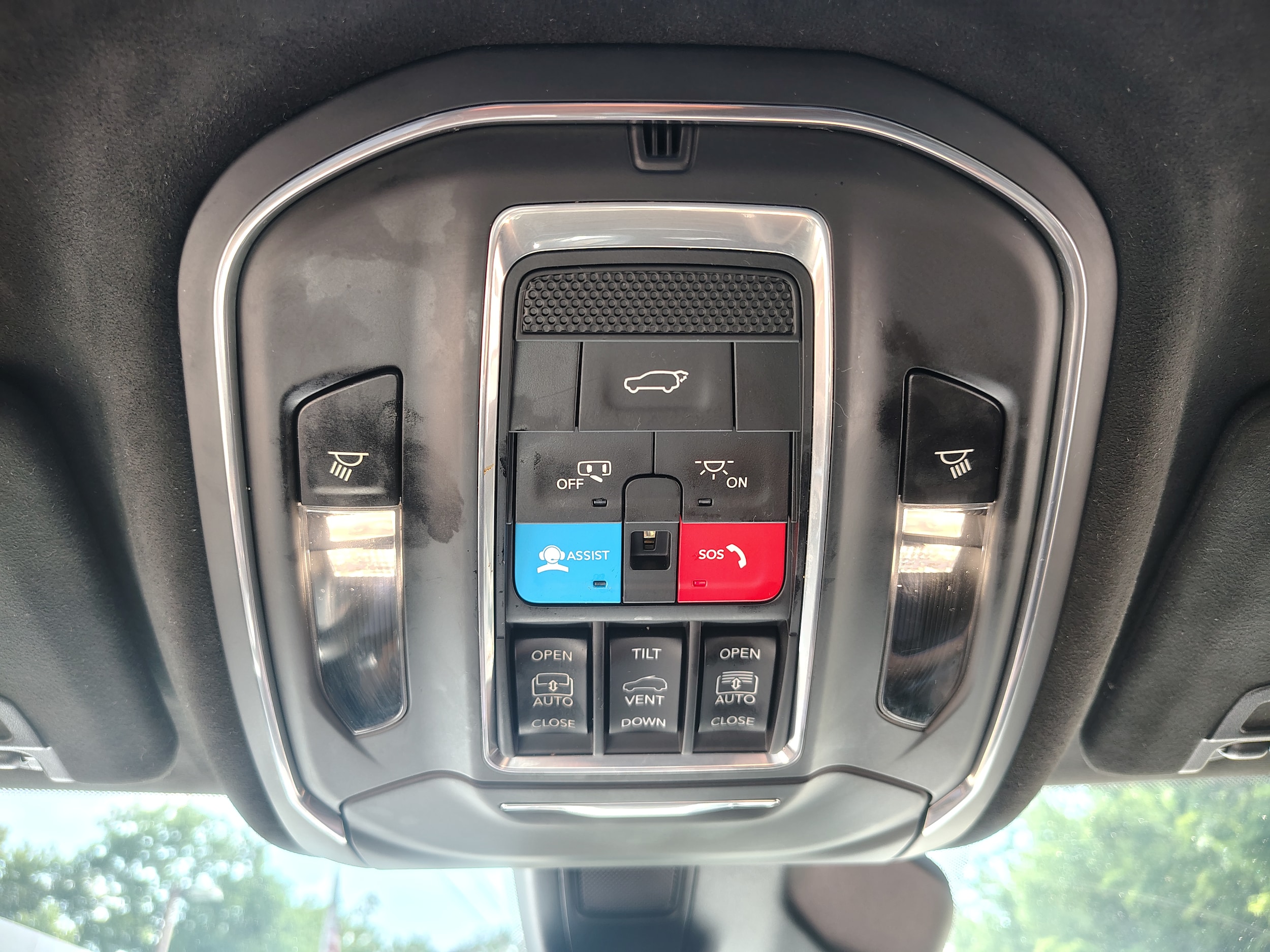 2025 Jeep Grand Cherokee L Summit Reserve Diamond Black Crystal Pearlcoat at Solomon CJD Carmichaels