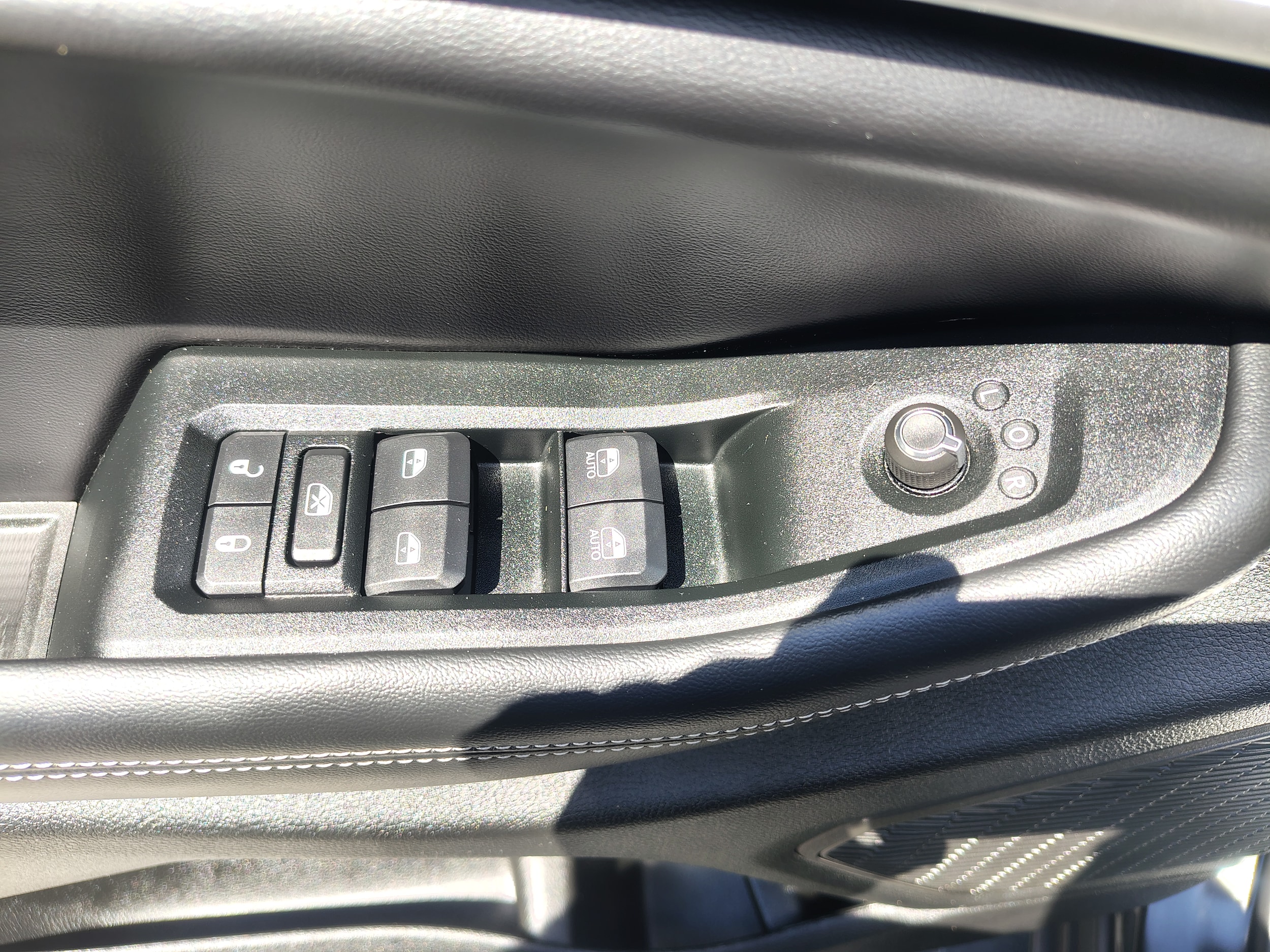 2024 Jeep Grand Cherokee Limited Diamond Black Crystal Pearlcoat at Solomon CJD Carmichaels