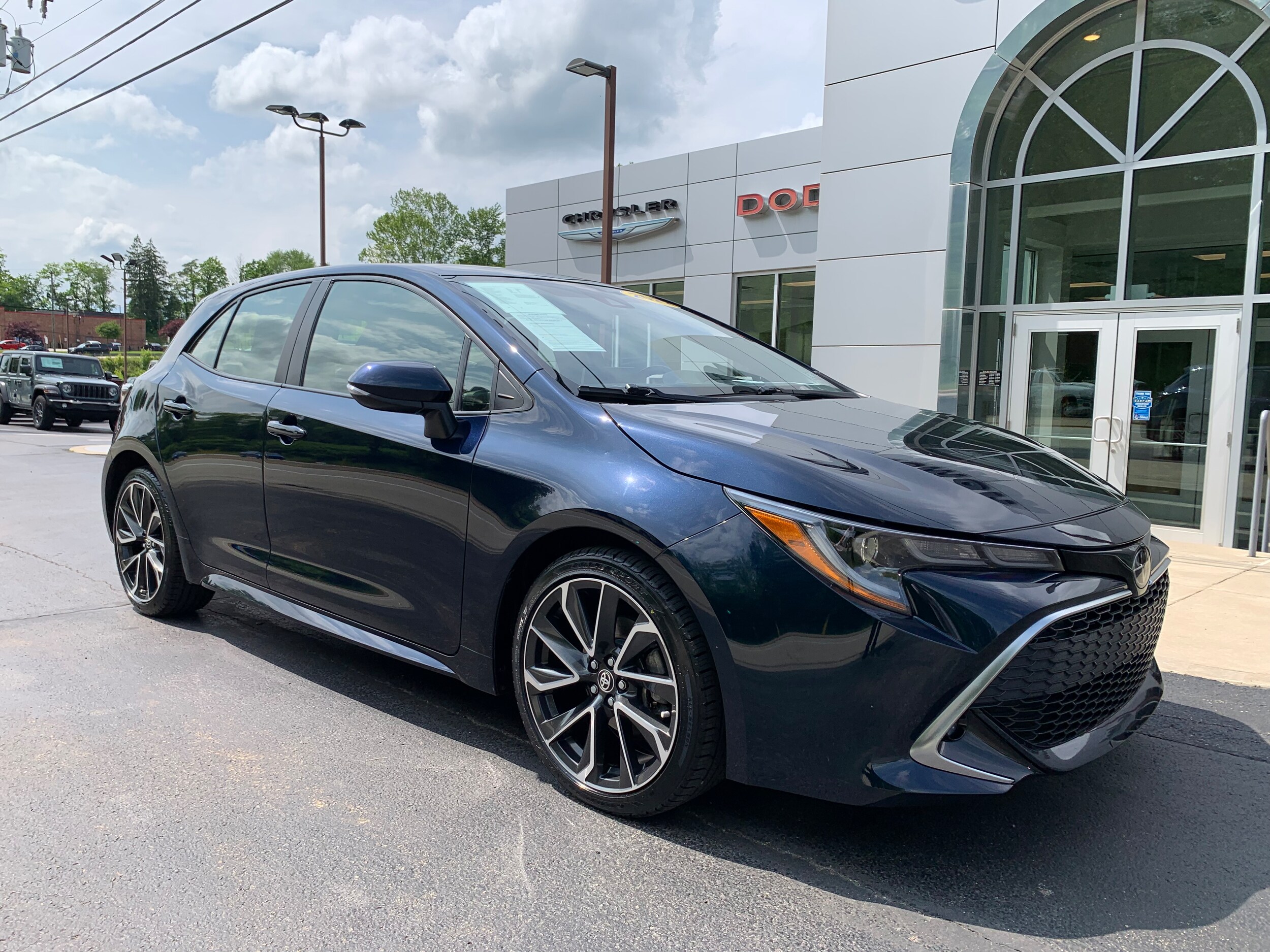 2022 Toyota Corolla XSE photo 2