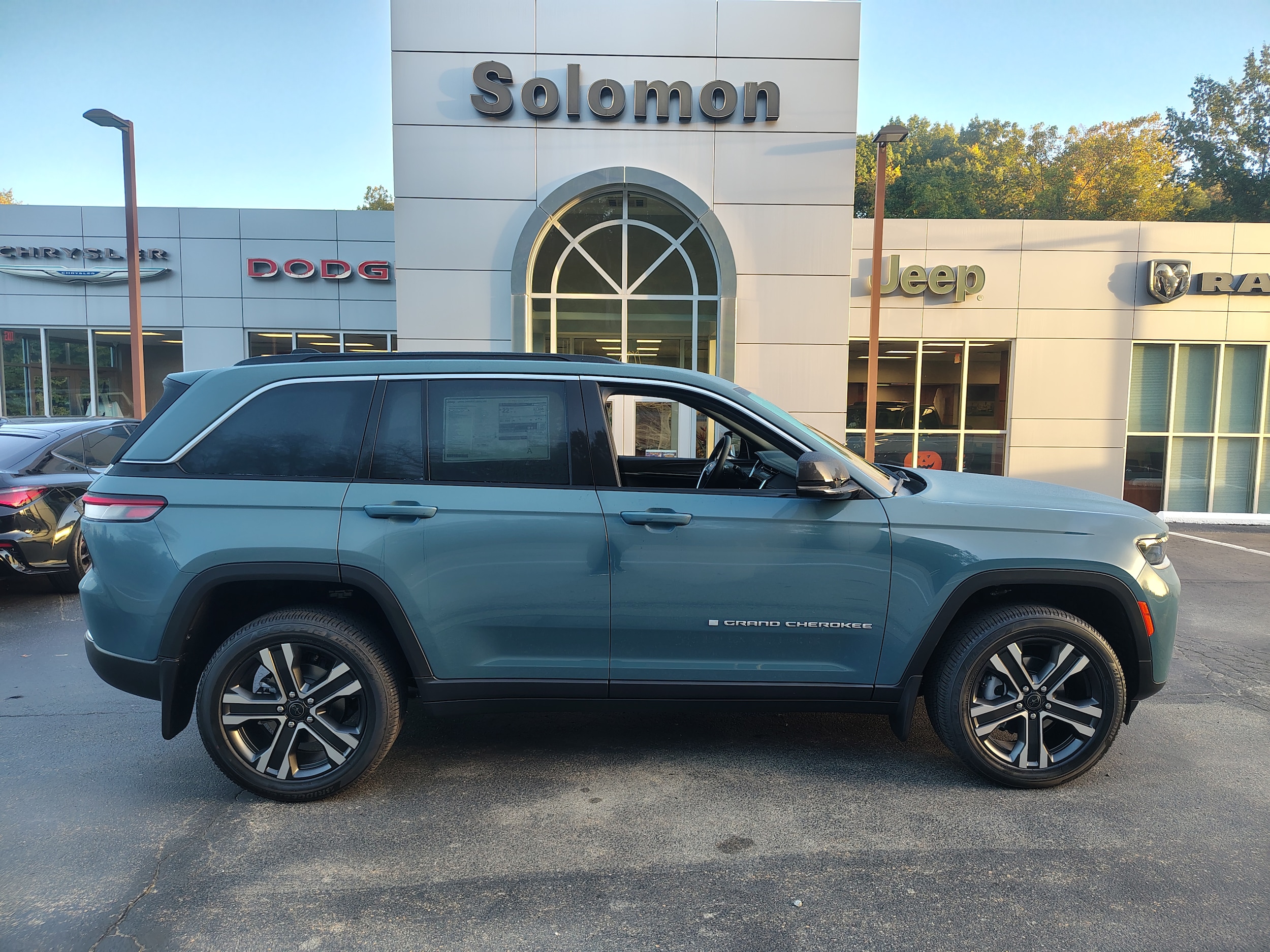 2027 Jeep Grand Cherokee