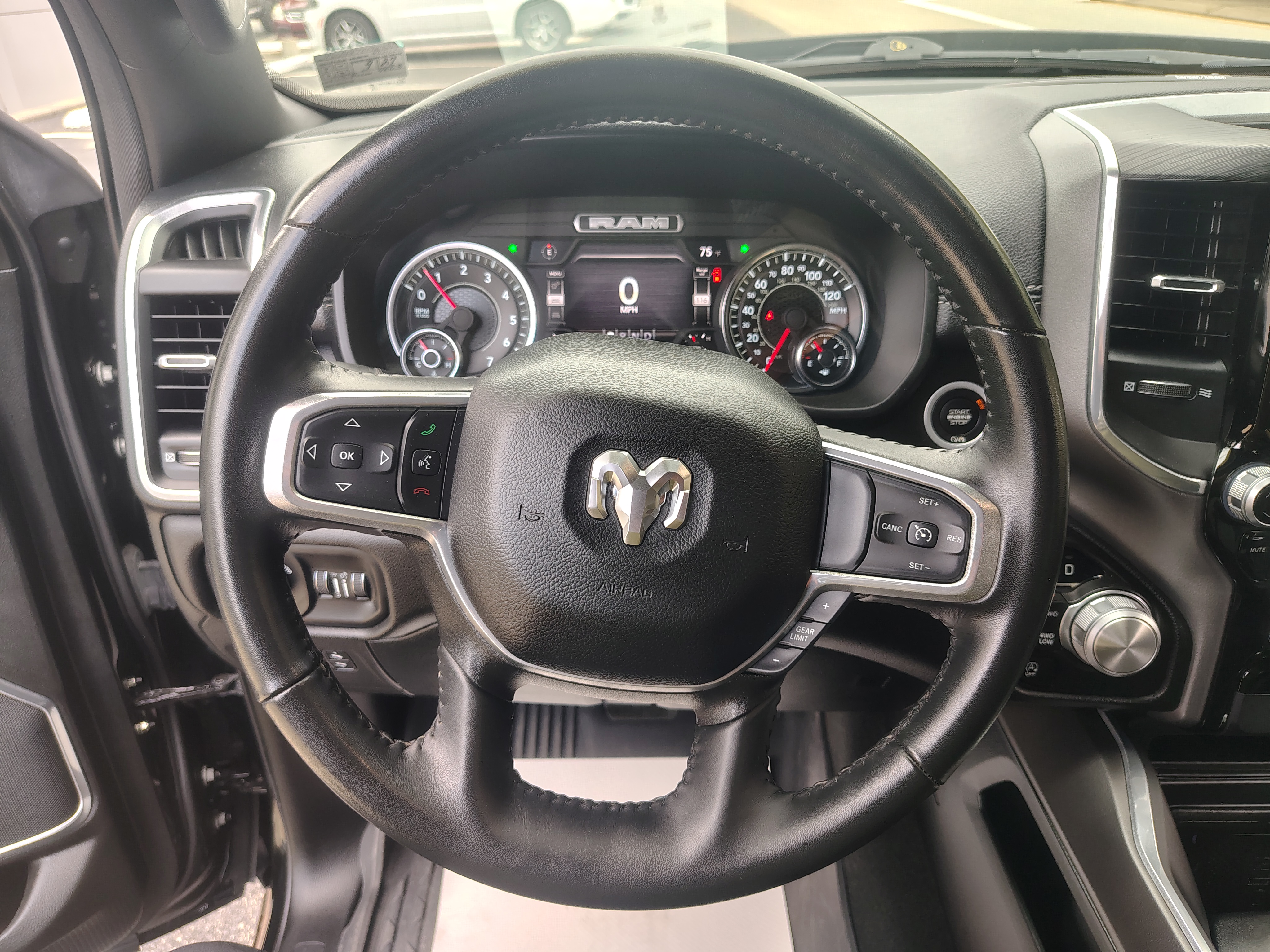 2023 Ram 1500 photo 31 of 40