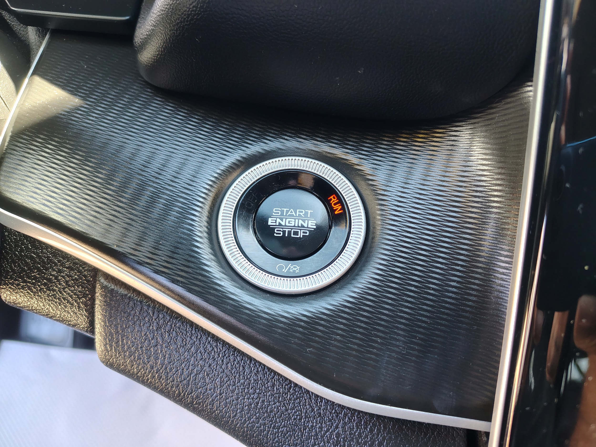 2025 Jeep Grand Cherokee Altitude X Baltic Gray Metallic Clearcoat at Solomon CJD Carmichaels