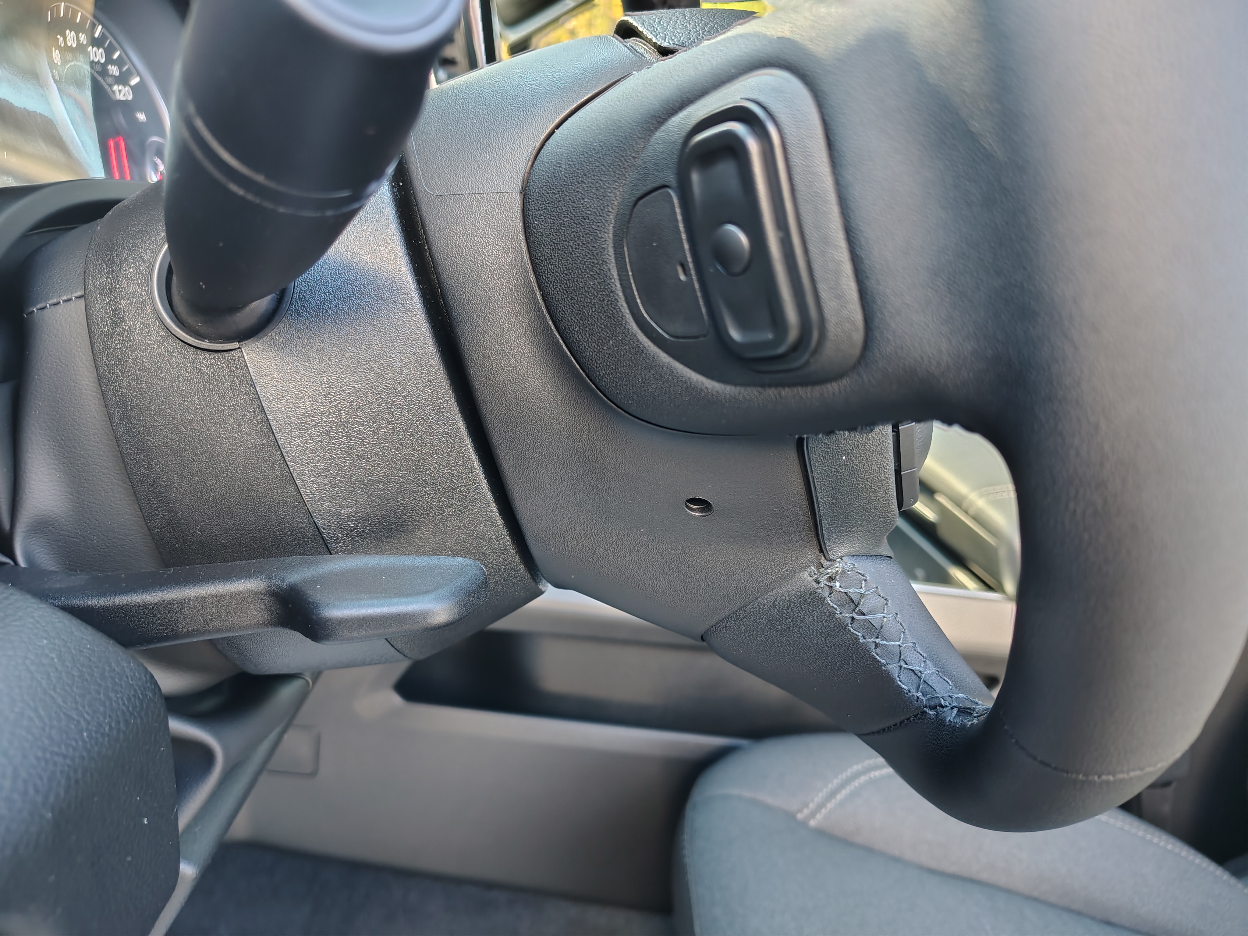 2027 Ram 1500 photo 27 of 40