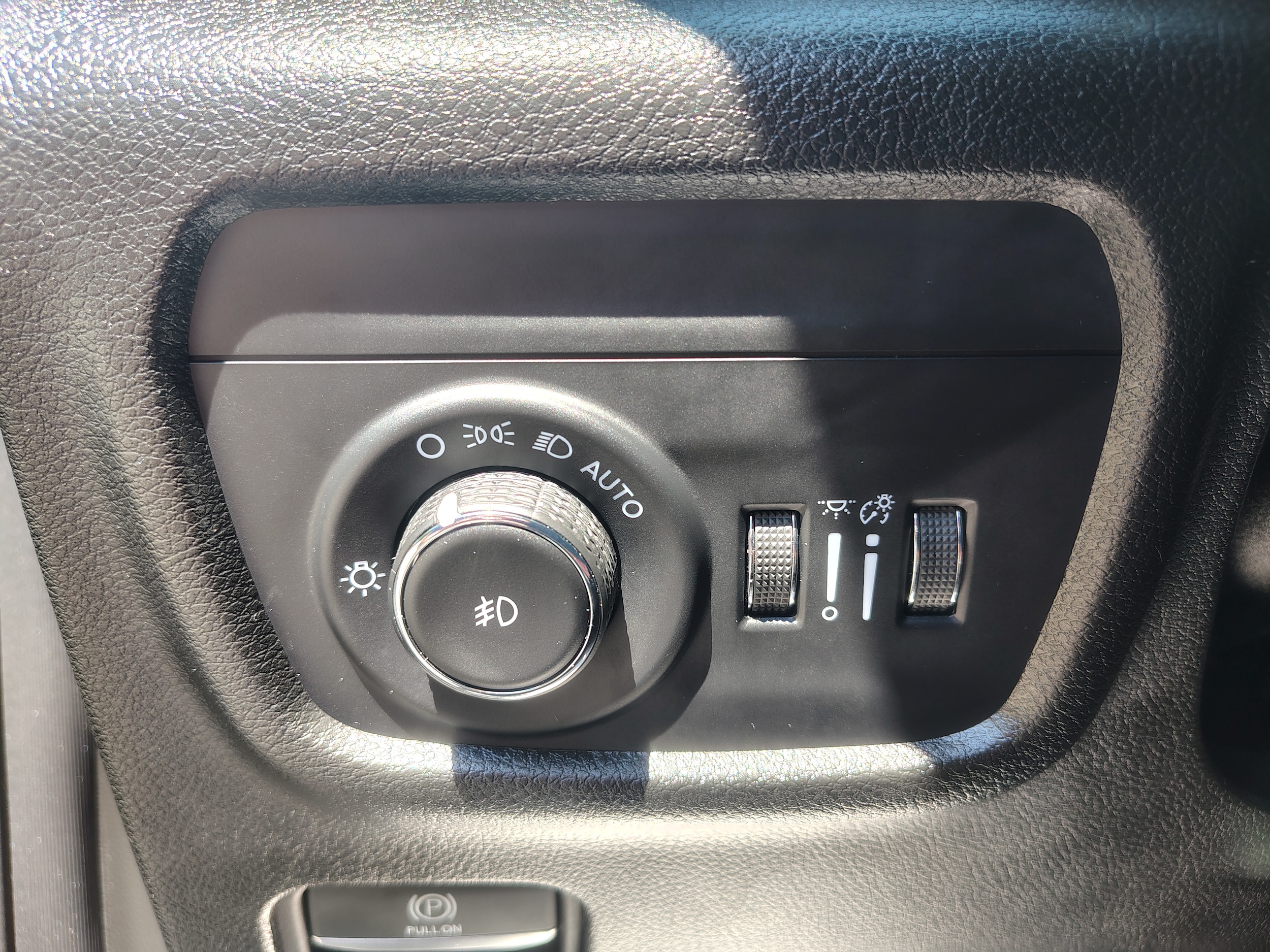 2024 Jeep Grand Cherokee Limited Diamond Black Crystal Pearlcoat at Solomon CJD Carmichaels
