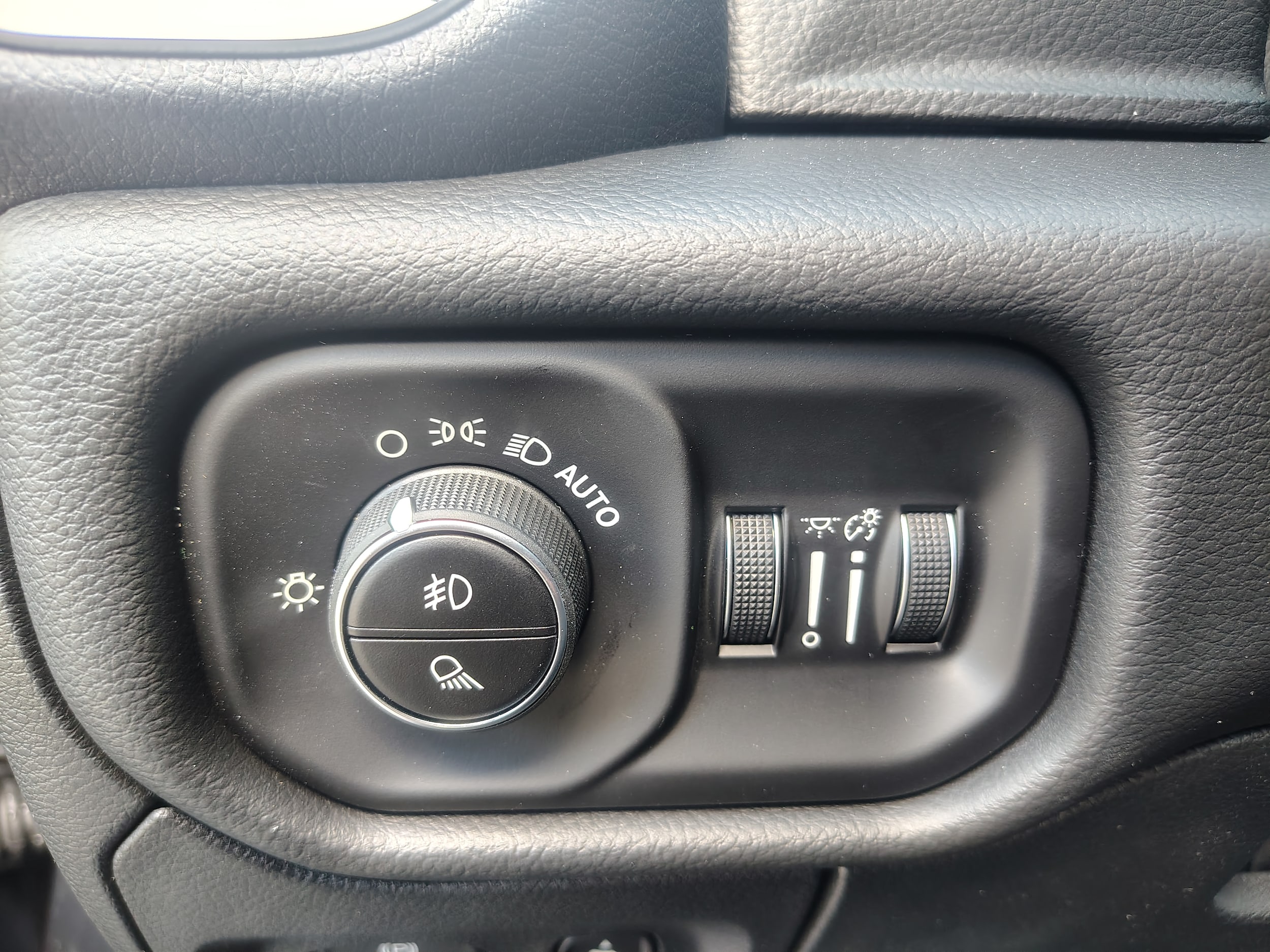 2026 Ram 1500 photo 24 of 40