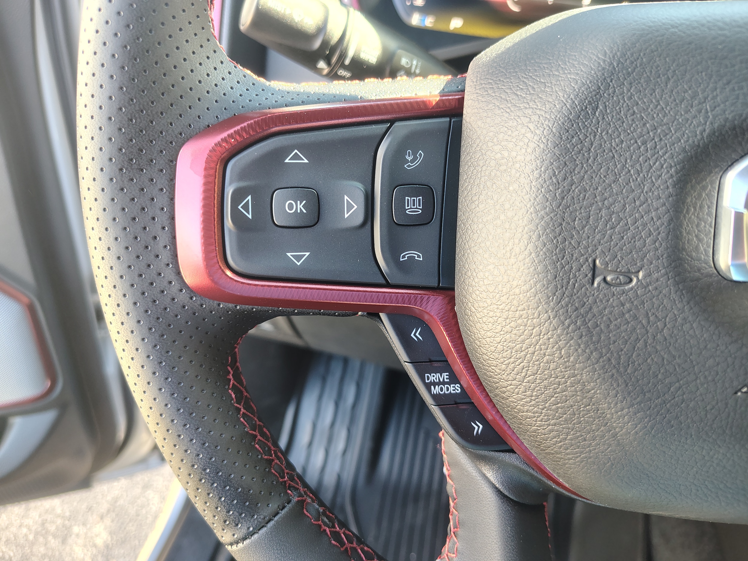 2027 Ram 1500 photo 33 of 41