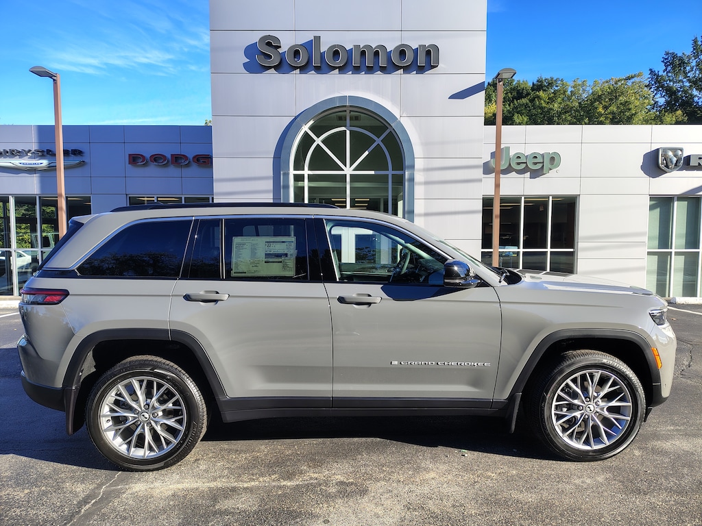 New 2027 Jeep Grand Cherokee LIMITED 4X4 Sport Utility