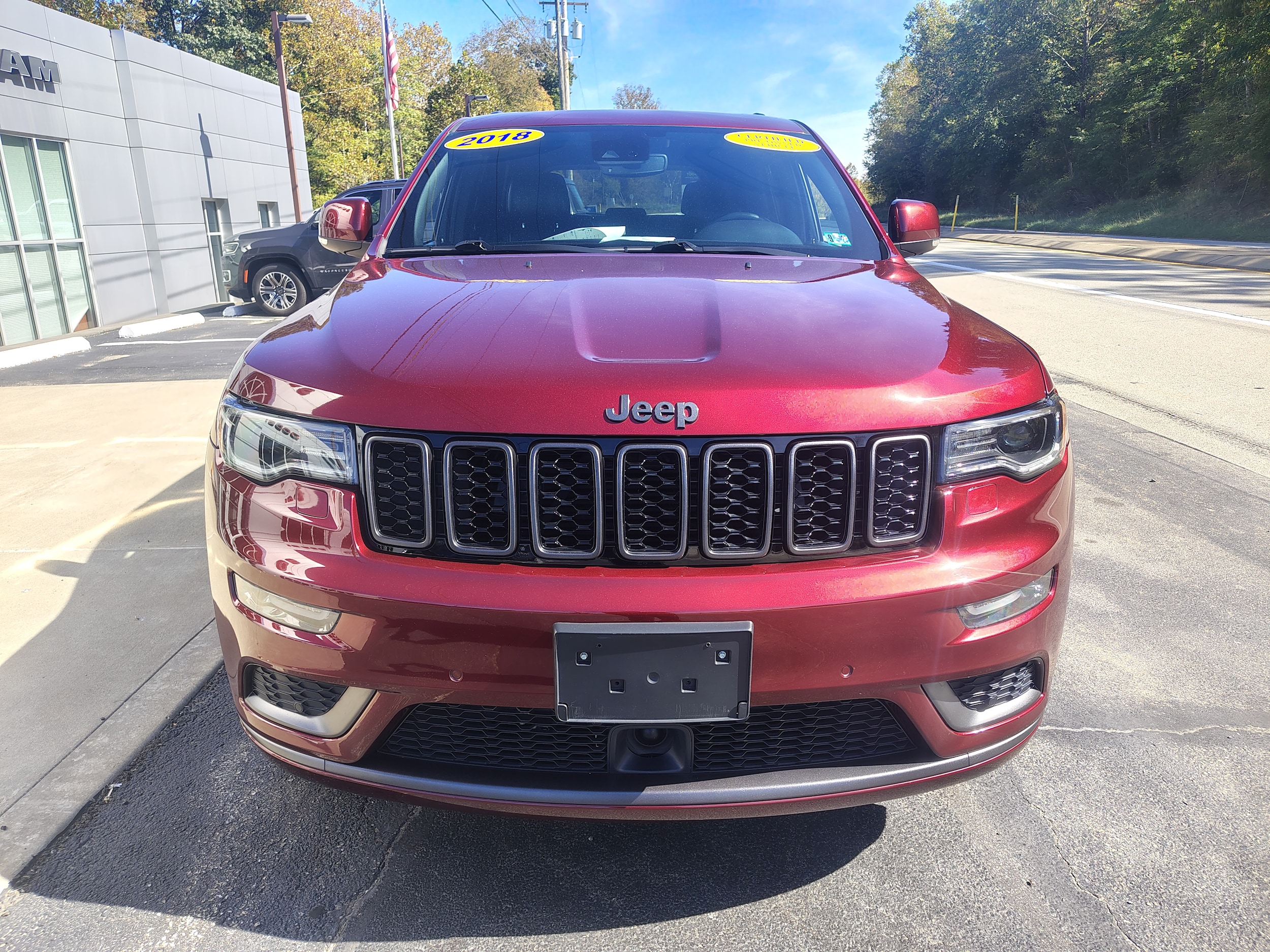 2018 Jeep Grand Cherokee photo 3 of 44