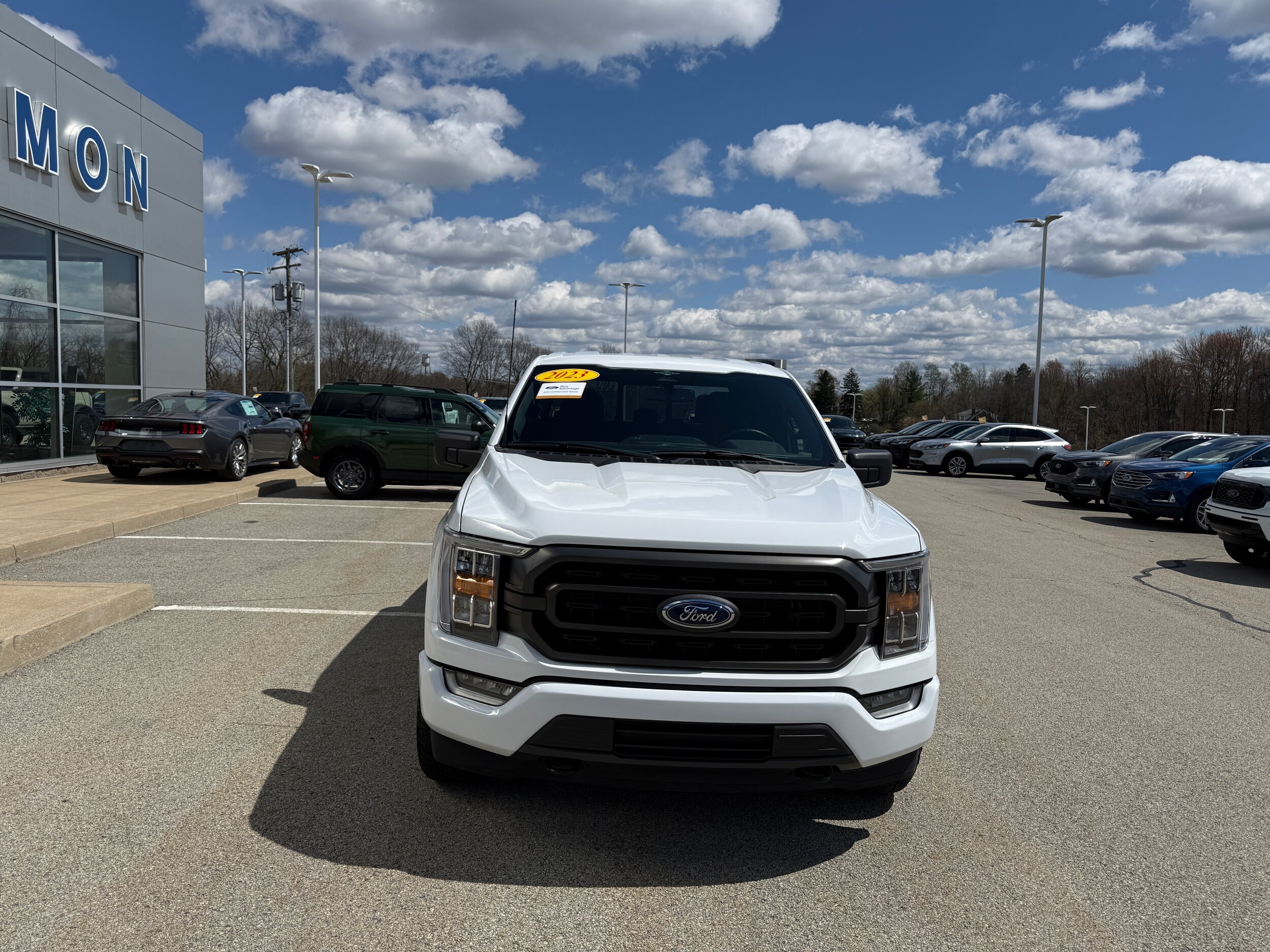 2023 Ford F-150 XLT photo 2