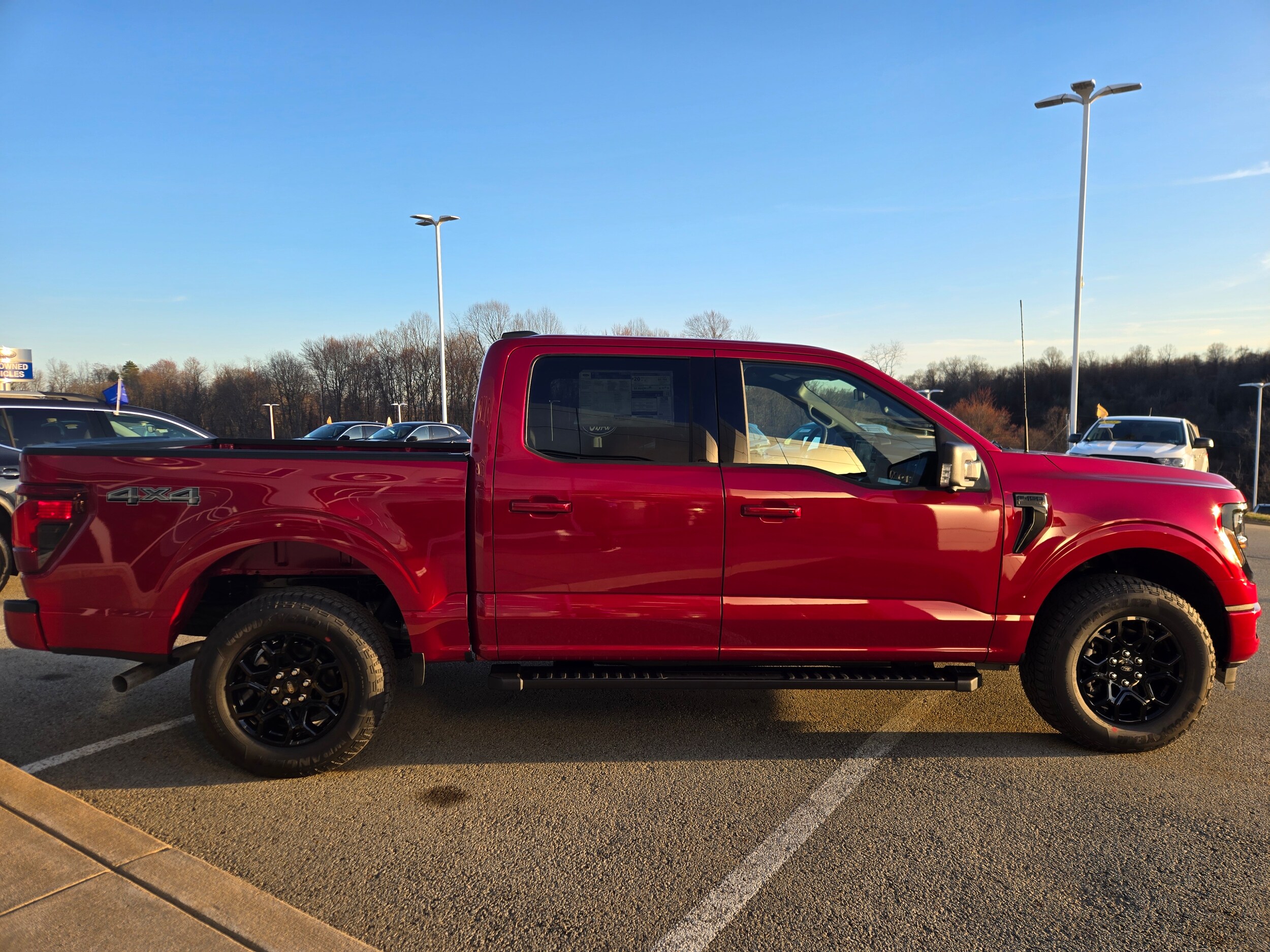 2025 Ford F-150 XLT photo 4