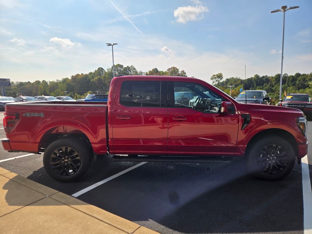 New 2025 Ford F-150 Lariat TRUCK