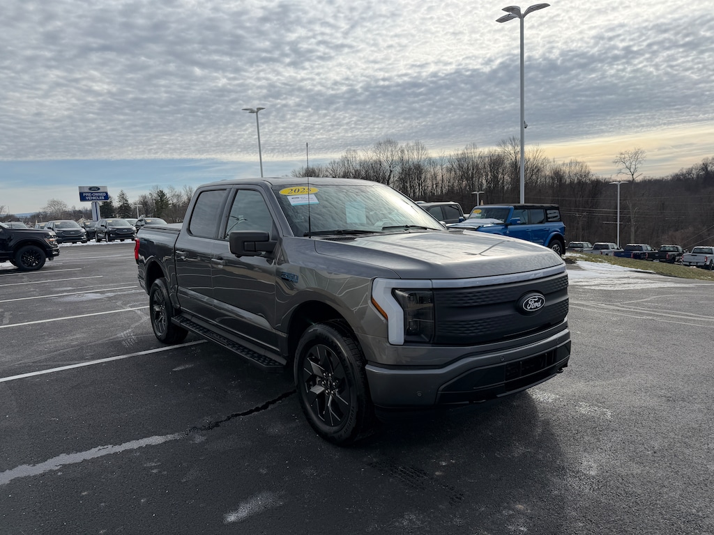 Certified 2025 Ford F-150 Lightning Flash Flash 4WD SuperCrew 5.5 Box