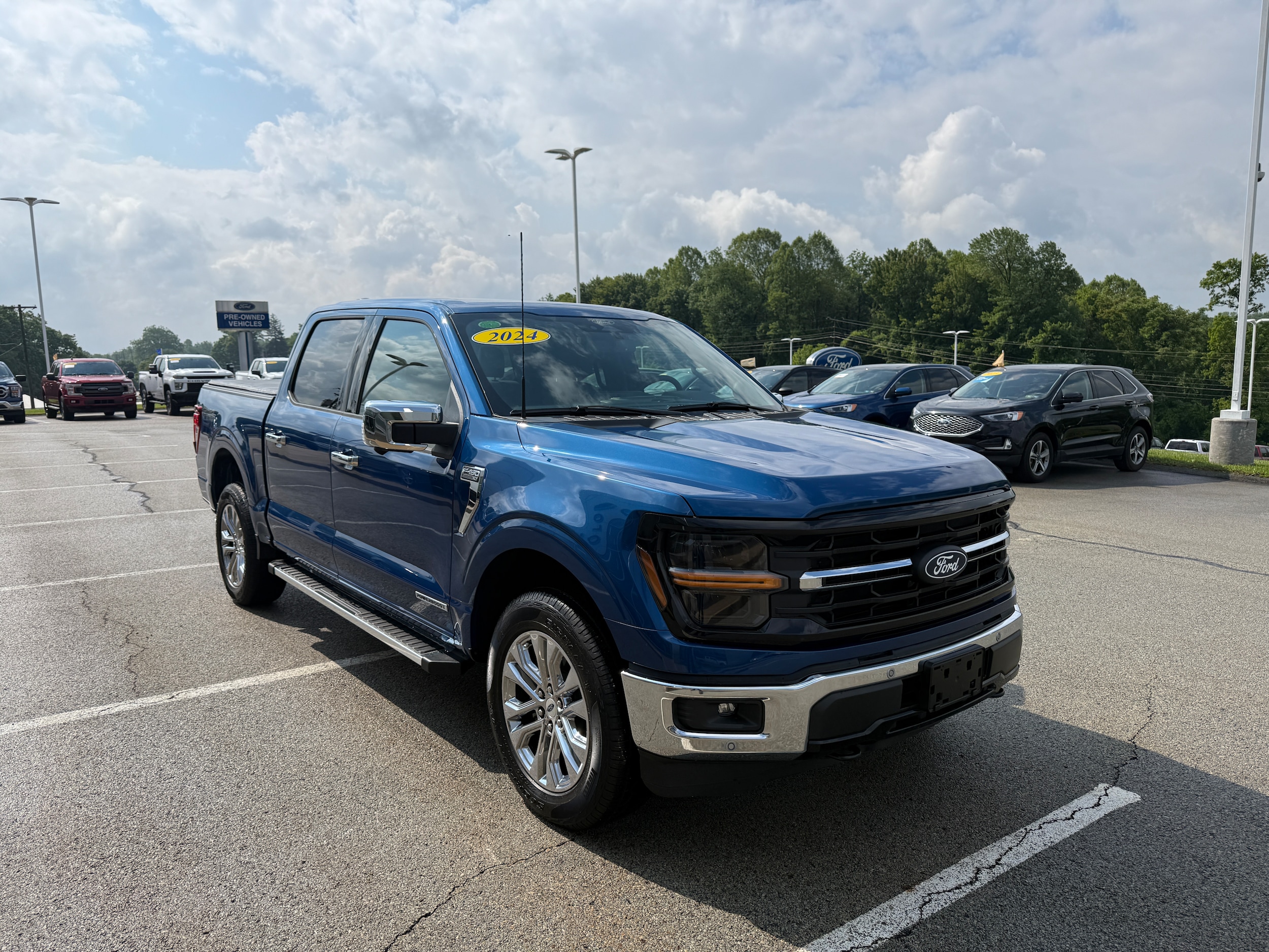 2024 Ford F-150 XLT photo 2