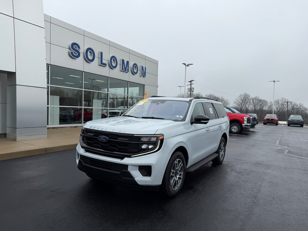 Certified 2025 Ford Expedition Active Active 4x4