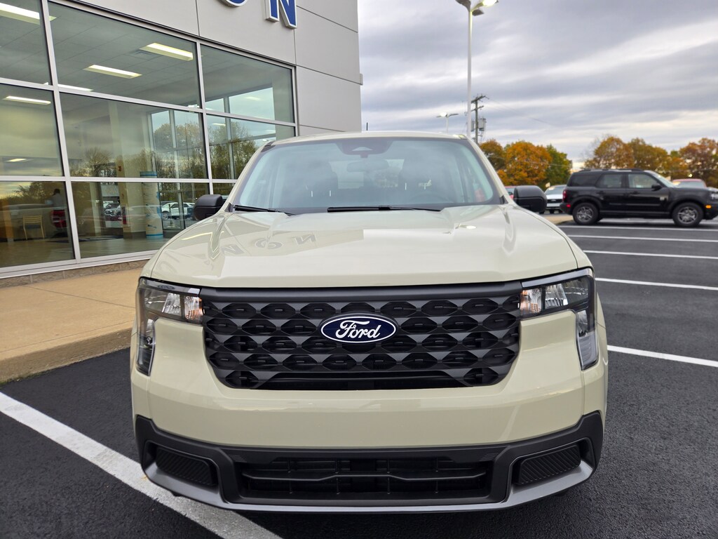 New 2025 Ford Maverick XLT TRUCK