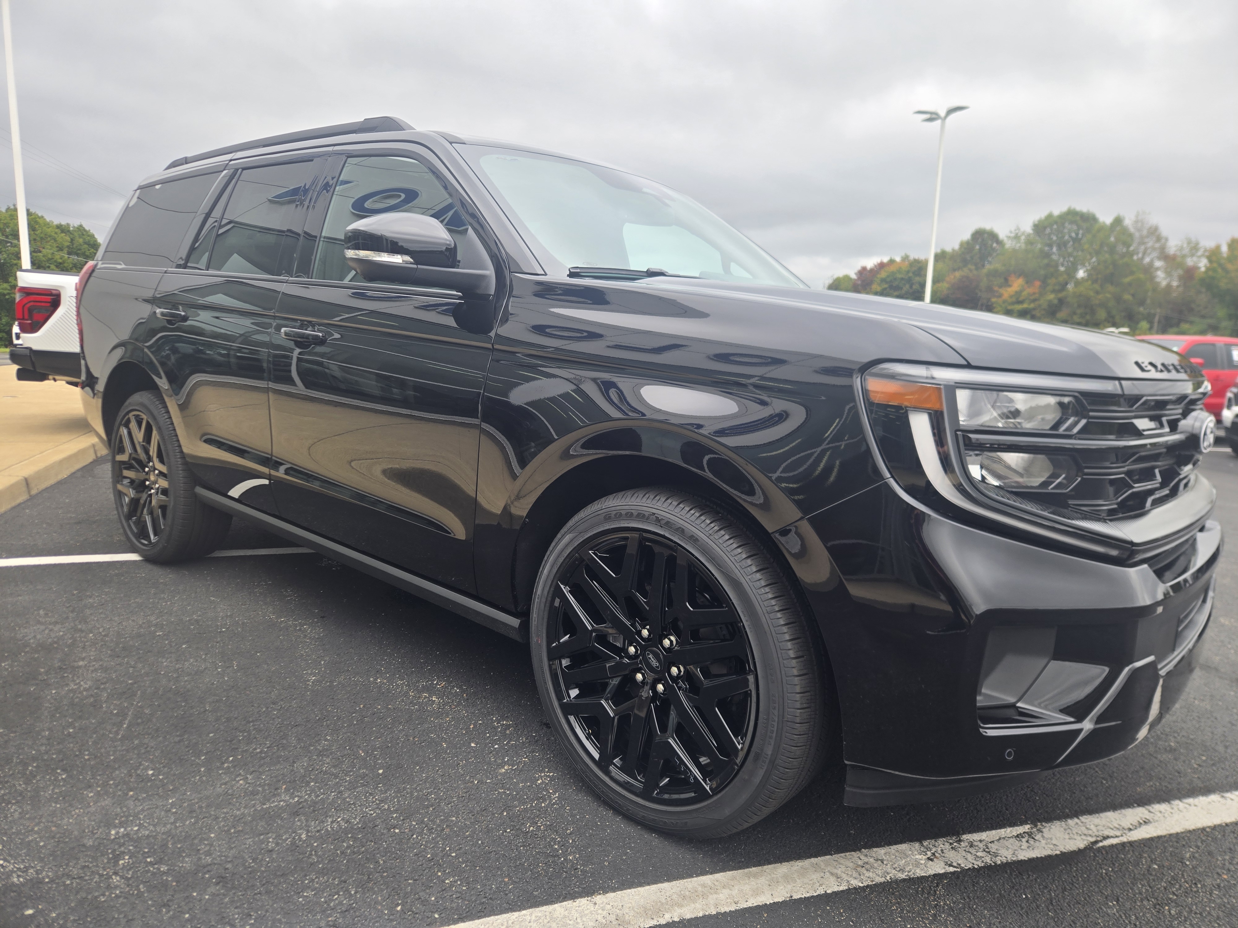 New 2027 Ford Expedition Platinum SUV
