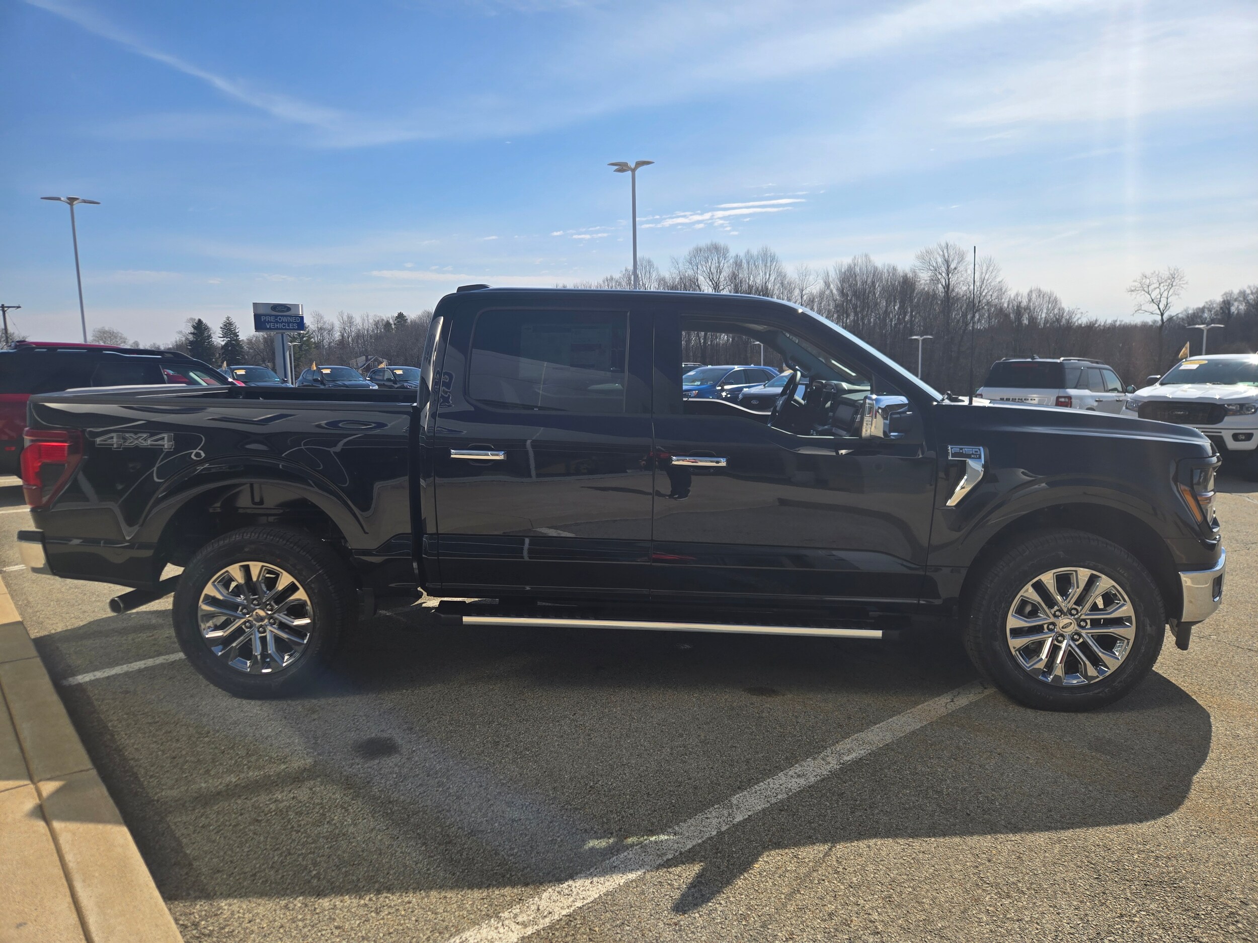 2025 Ford F-150 XLT photo 4