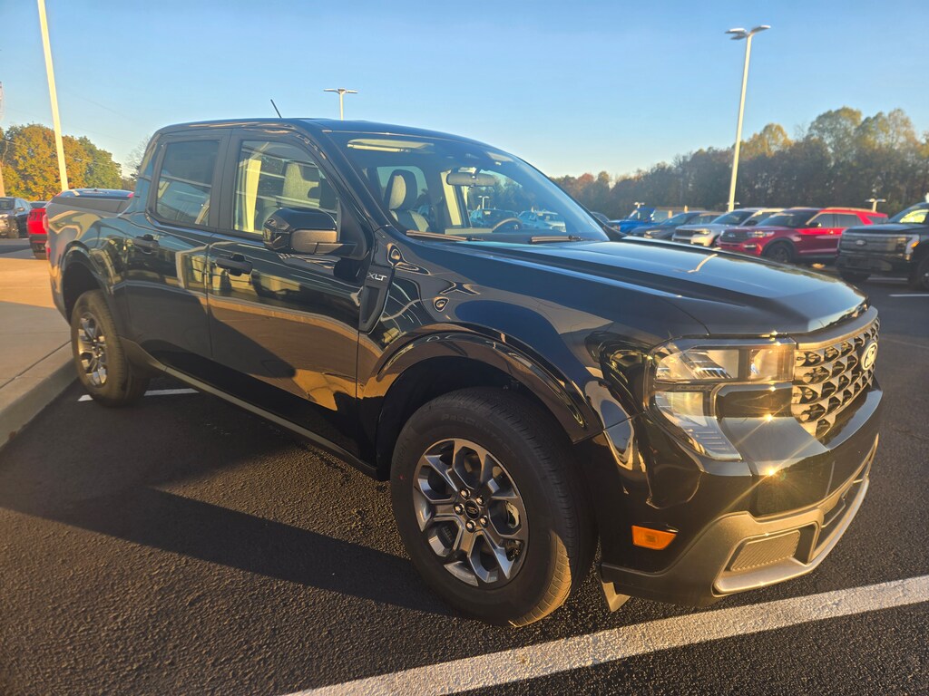 New 2025 Ford Maverick XLT TRUCK