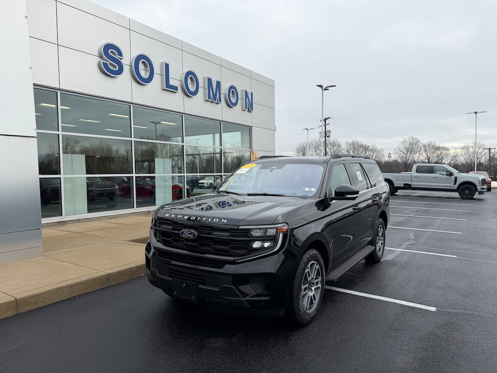 Certified 2025 Ford Expedition Active Active 4x4