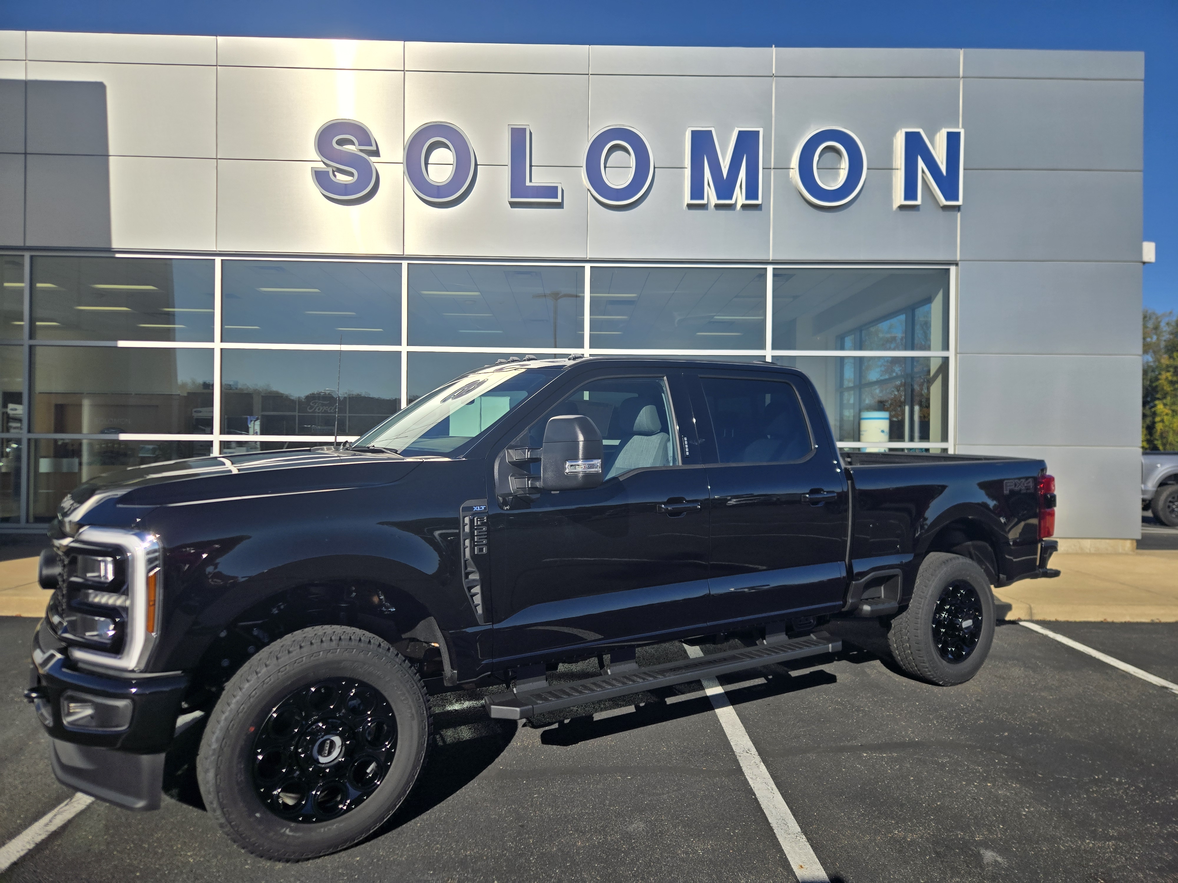 2027 Ford F-250 XLT TRUCK