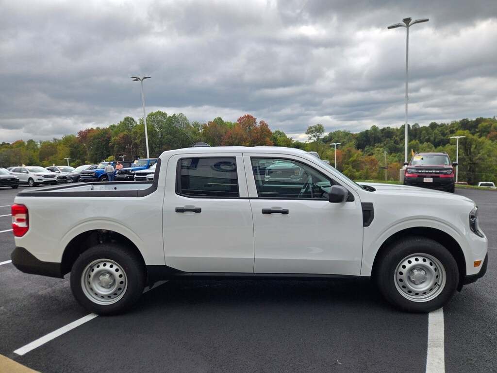 New 2025 Ford Maverick XL TRUCK