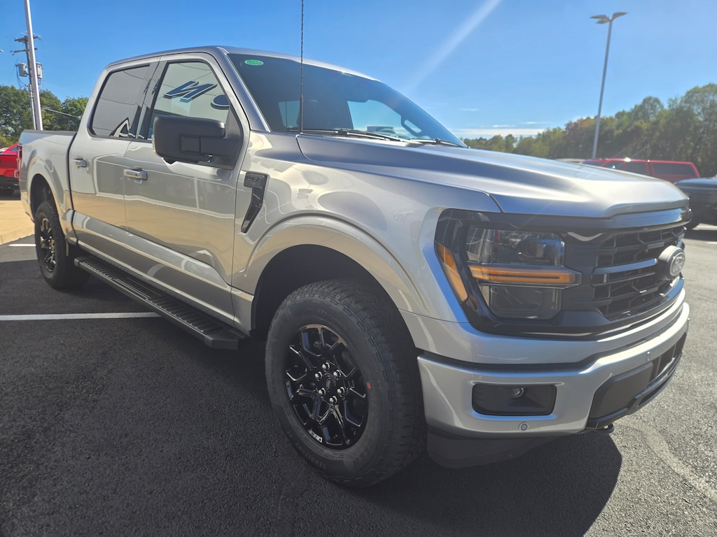 New 2025 Ford F-150 XLT TRUCK