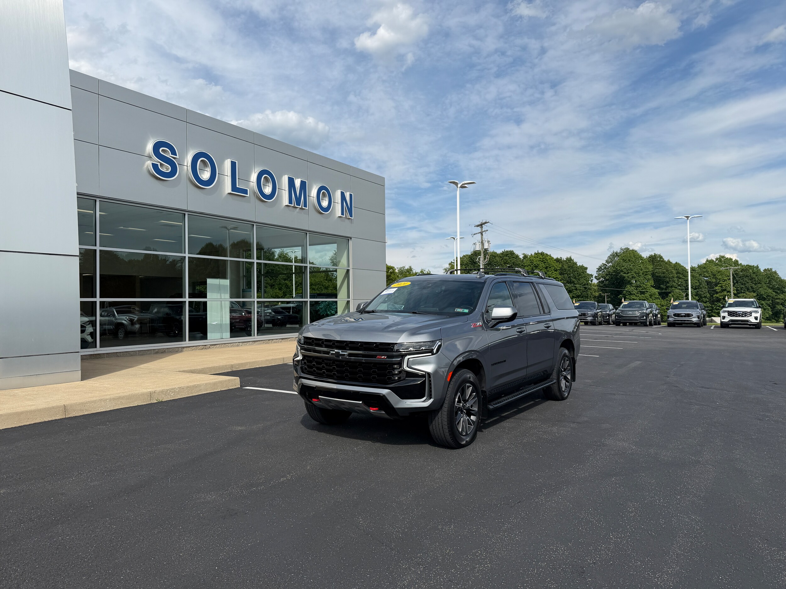 Gray (Satin Steel Metallic) 2021 Chevrolet Suburban Z71 4WD SUV / Crossover Four-Wheel Drive Automatic
