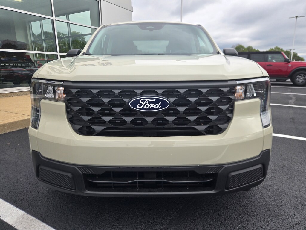 New 2025 Ford Maverick XL TRUCK