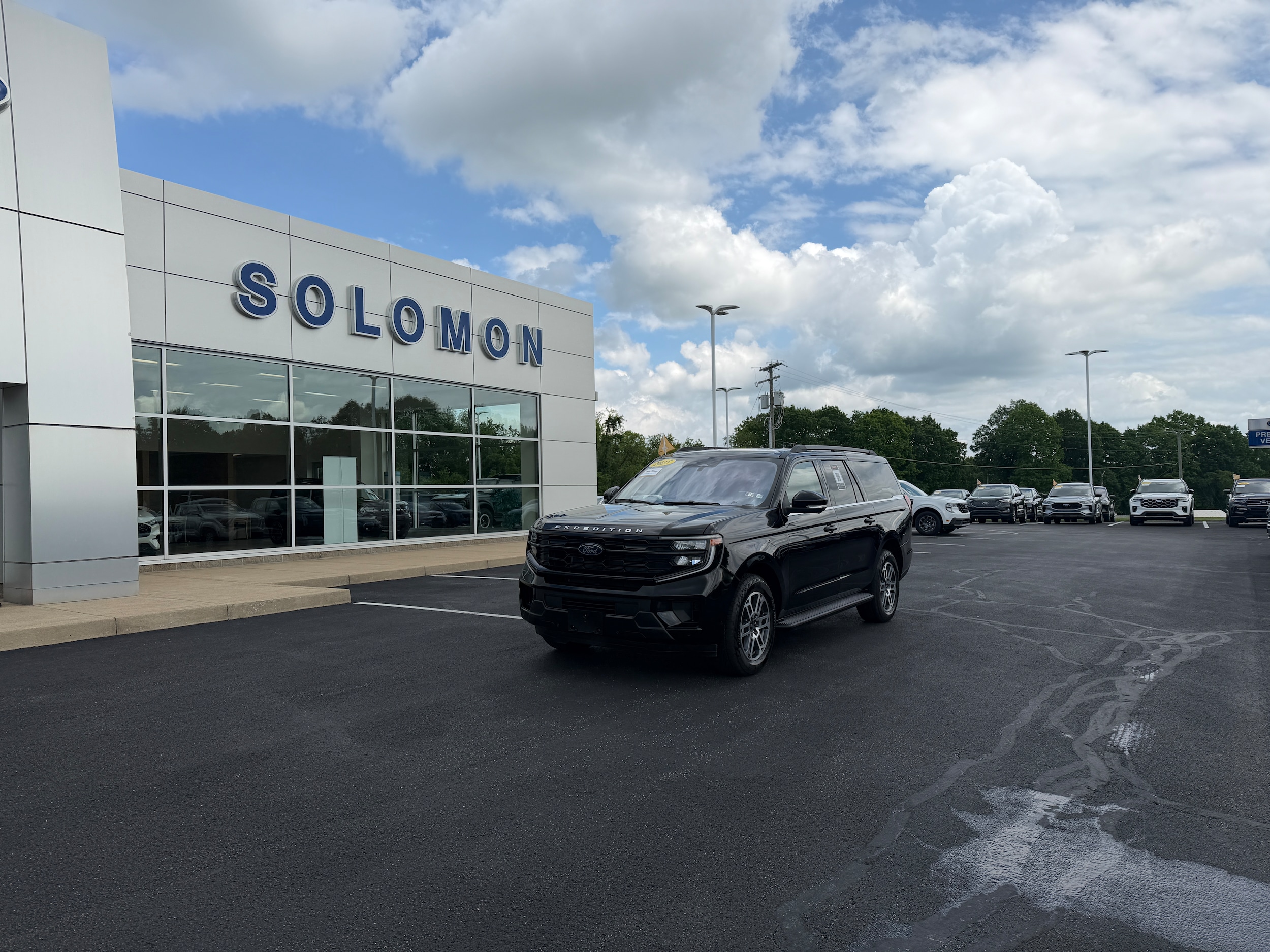 2025 Ford Expedition Active MAX 4x4's photo