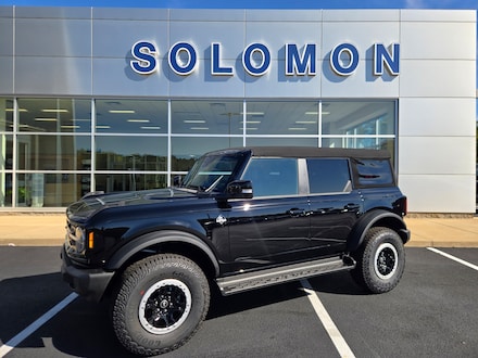 2025 Ford Bronco Outer Banks SUV