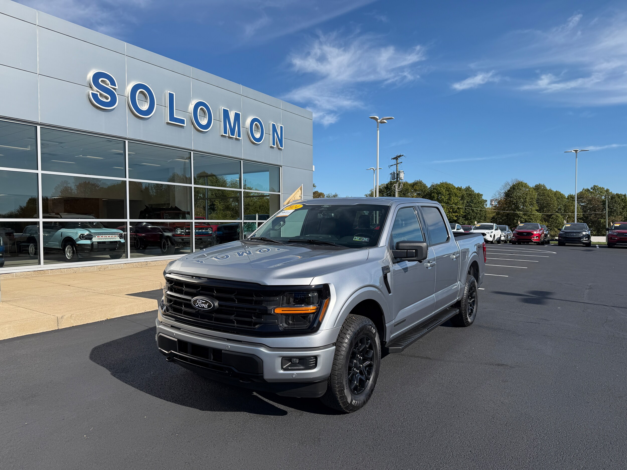 2024 Ford F-150 XLT photo 2